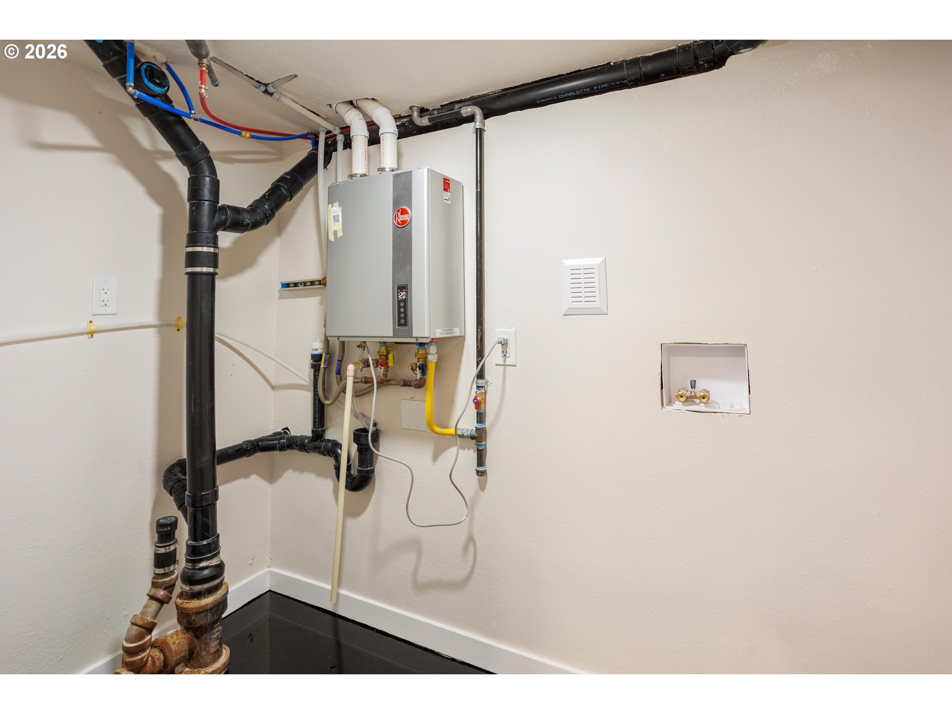 4512 SE CLINTON ST SE