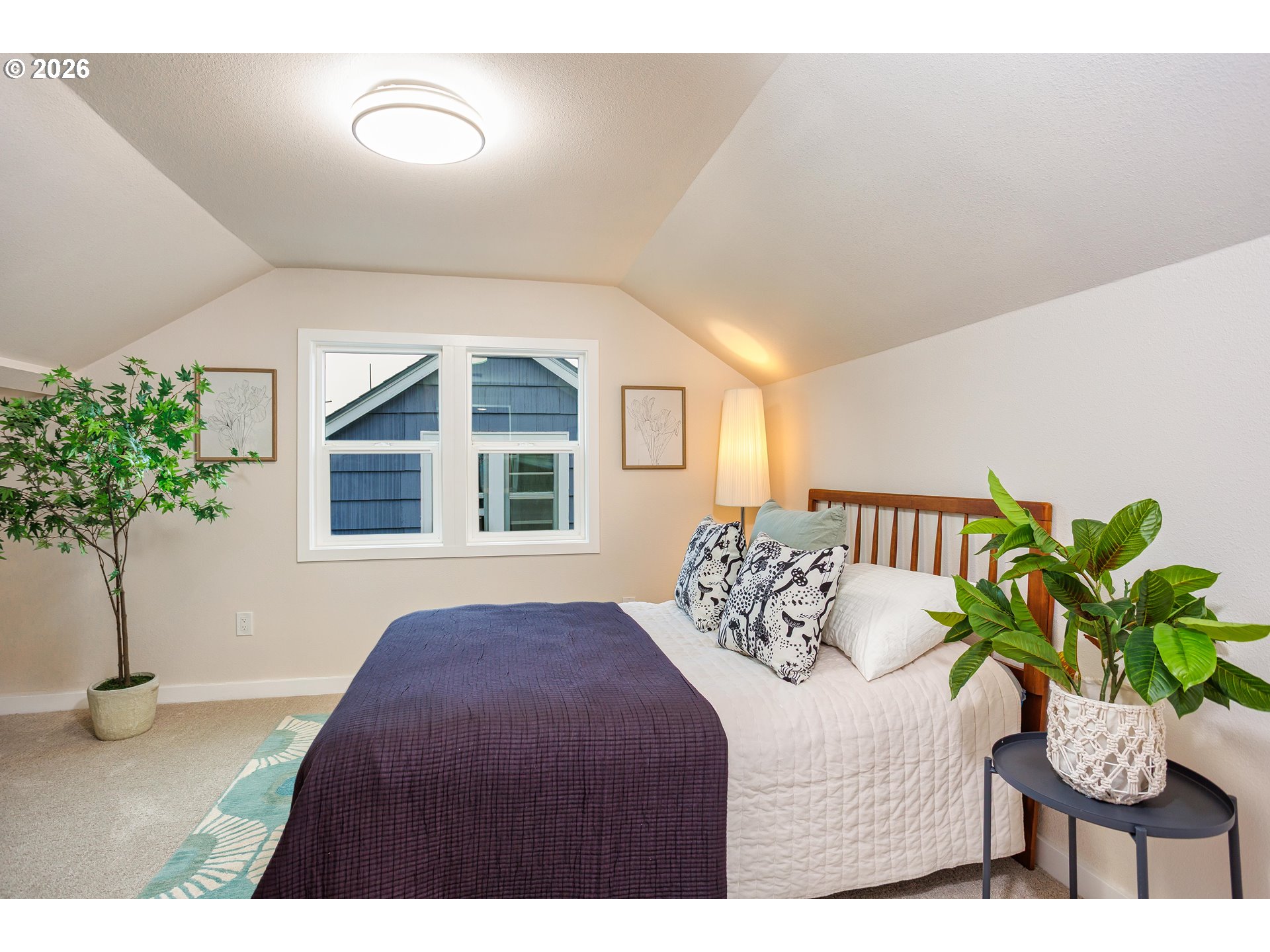 4512 SE CLINTON ST SE