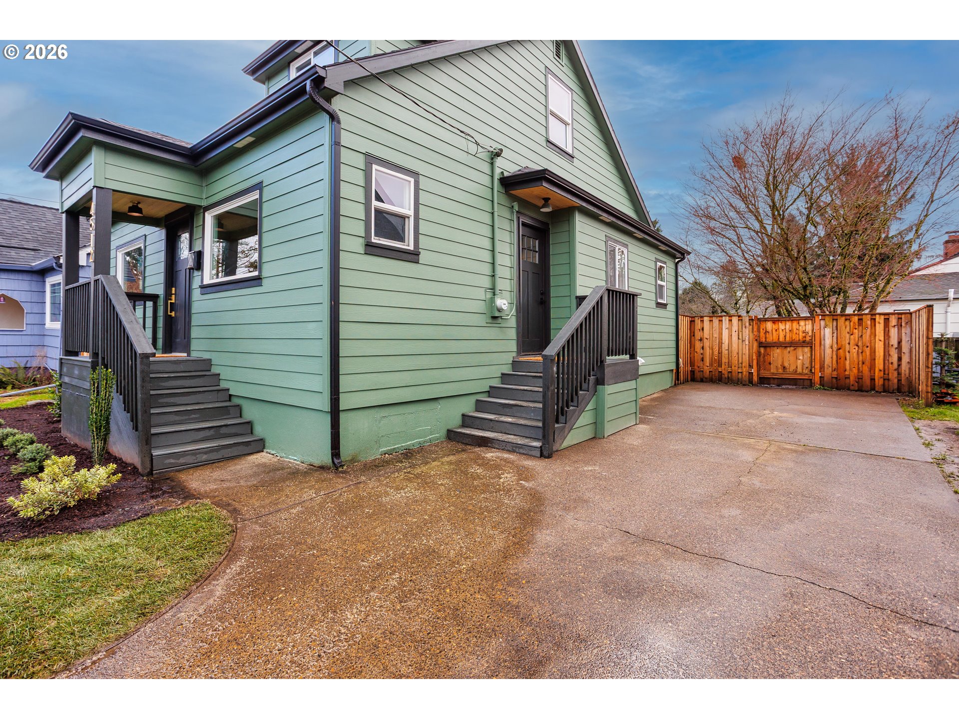 4512 SE CLINTON ST SE