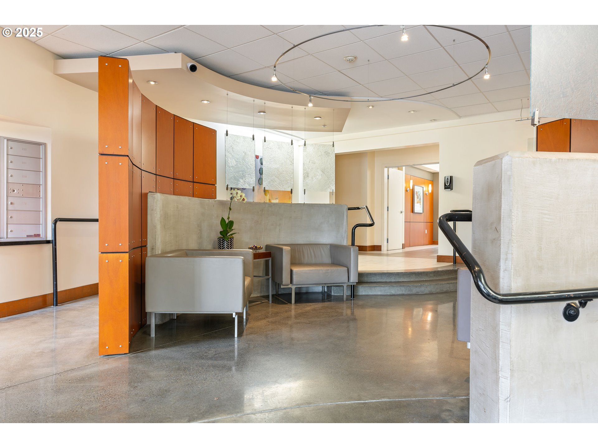 2350 NW SAVIER ST 202