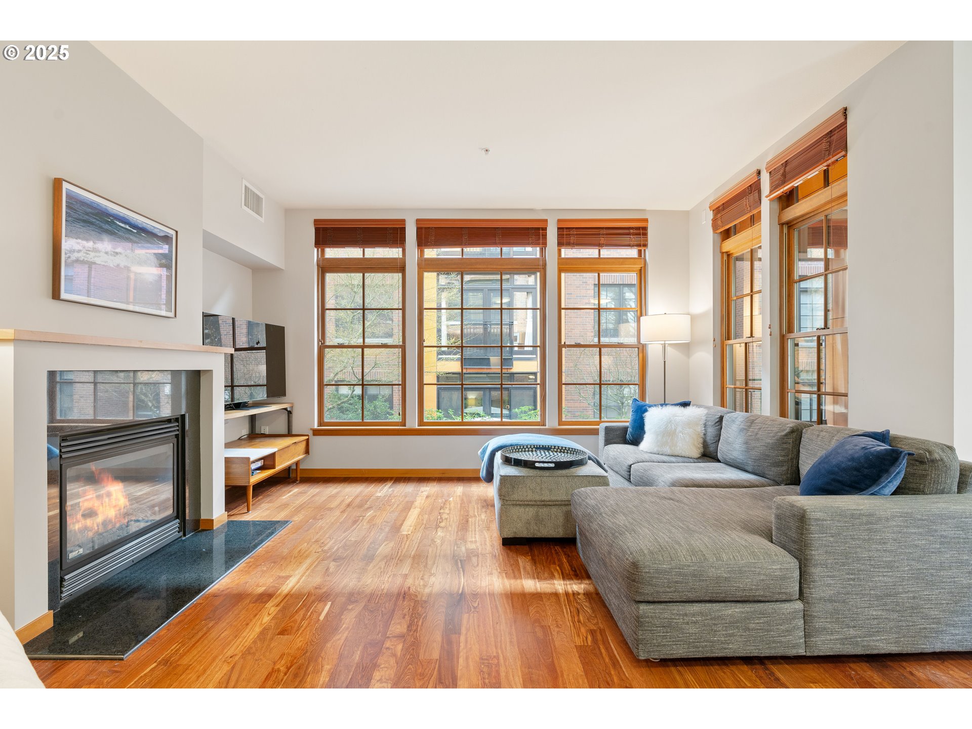 2350 NW SAVIER ST 202