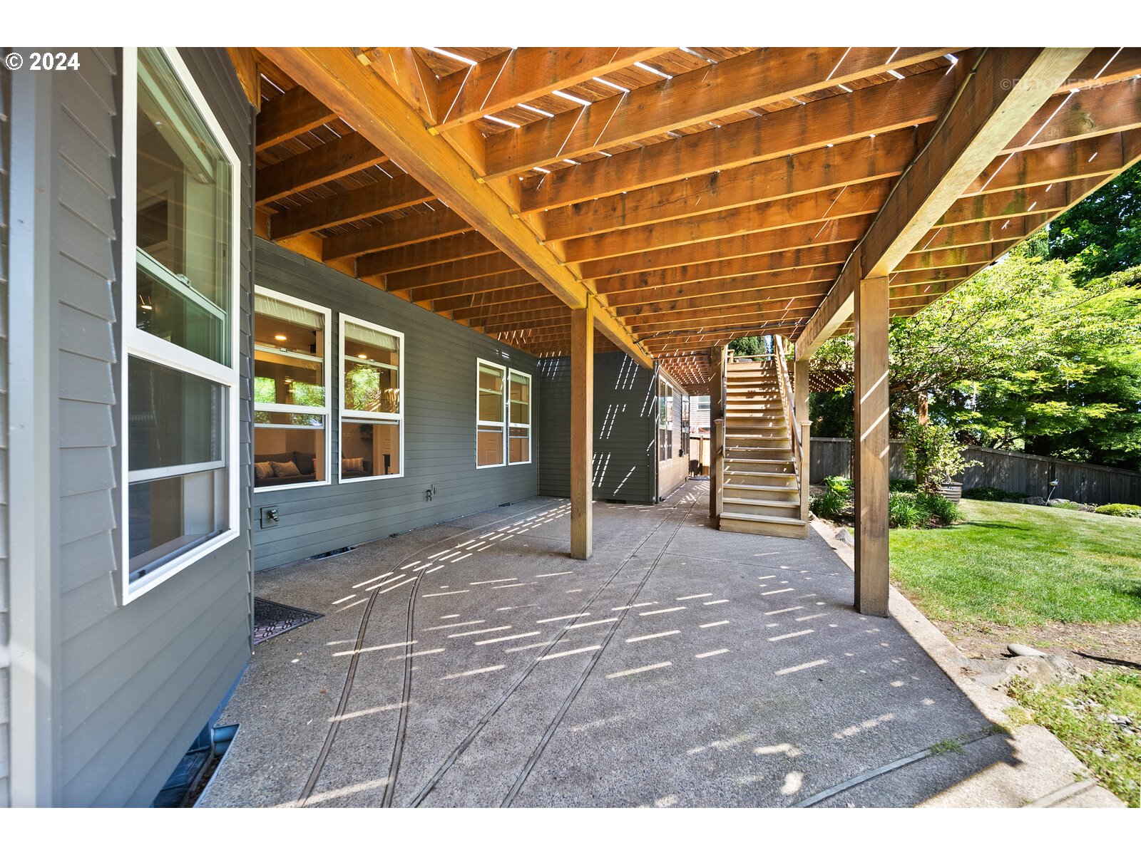 23792 SW ROBSON TER