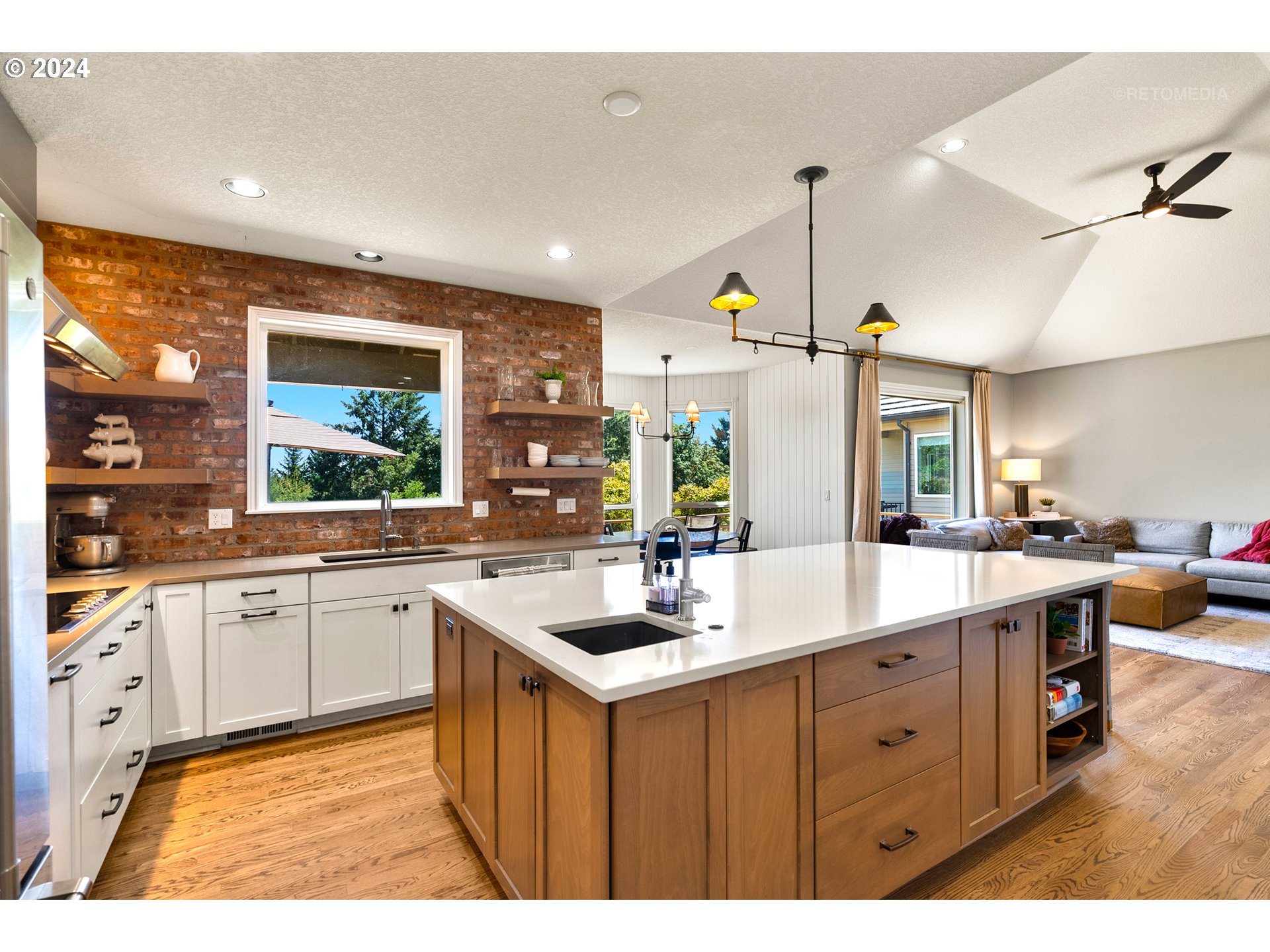 23792 SW ROBSON TER