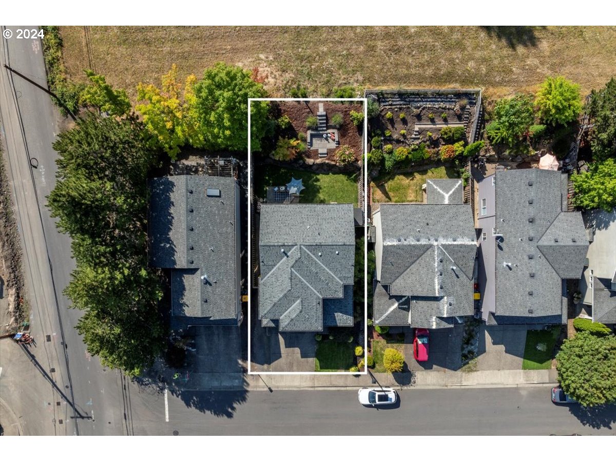 20124 SW GEORGENE CT