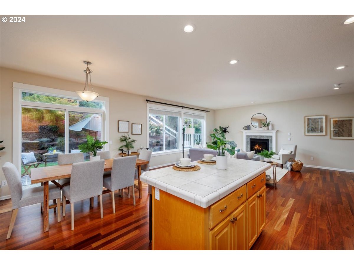 20124 SW GEORGENE CT