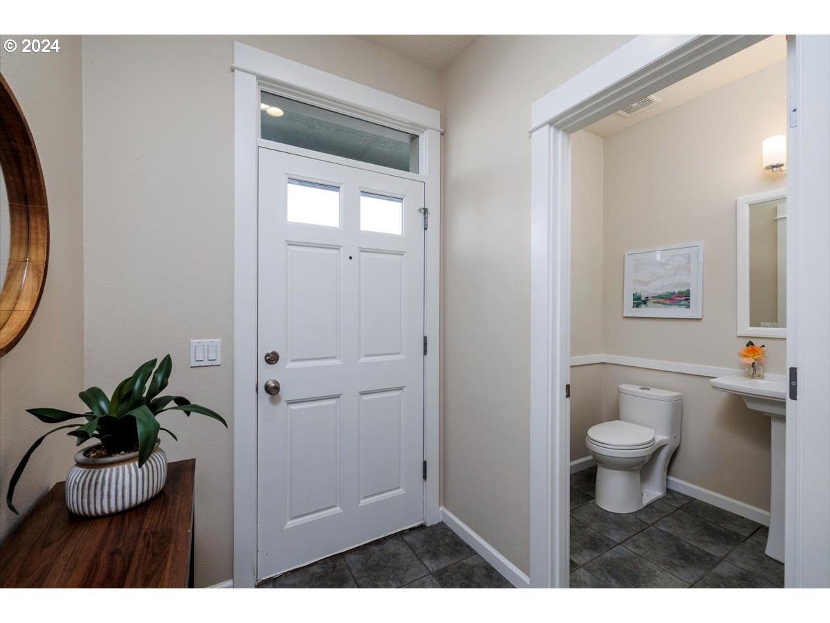 20124 SW GEORGENE CT