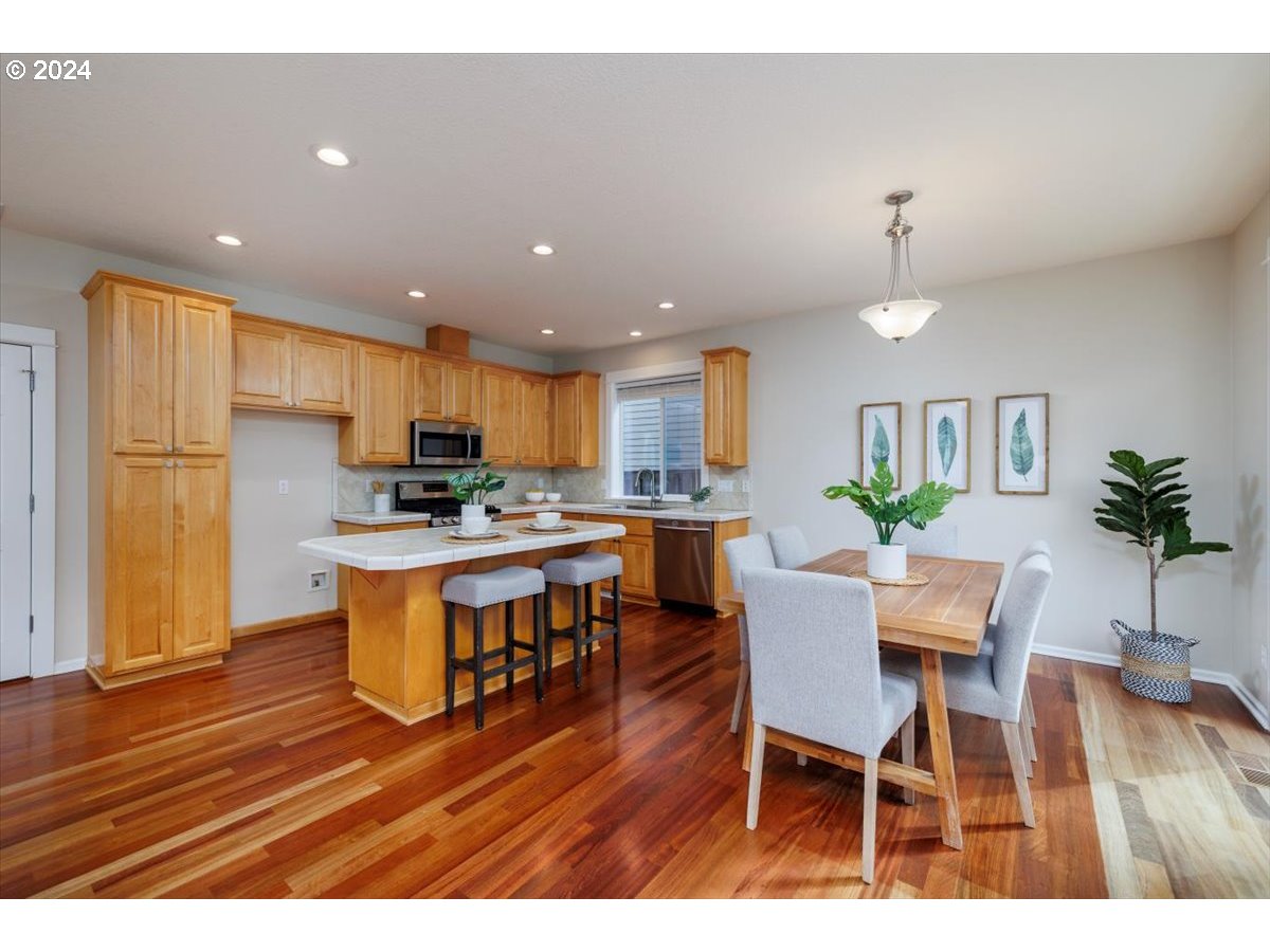 20124 SW GEORGENE CT