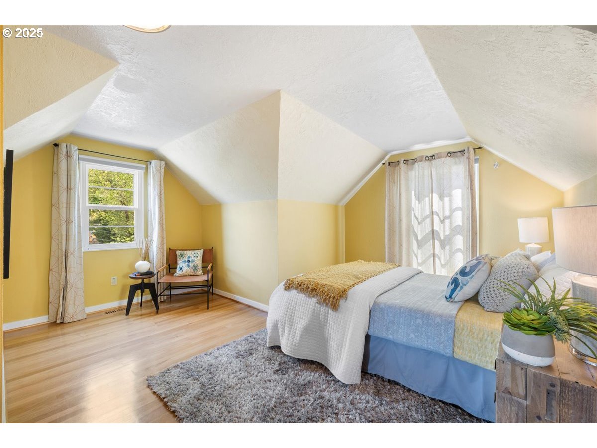 101 SE 65TH AVE
