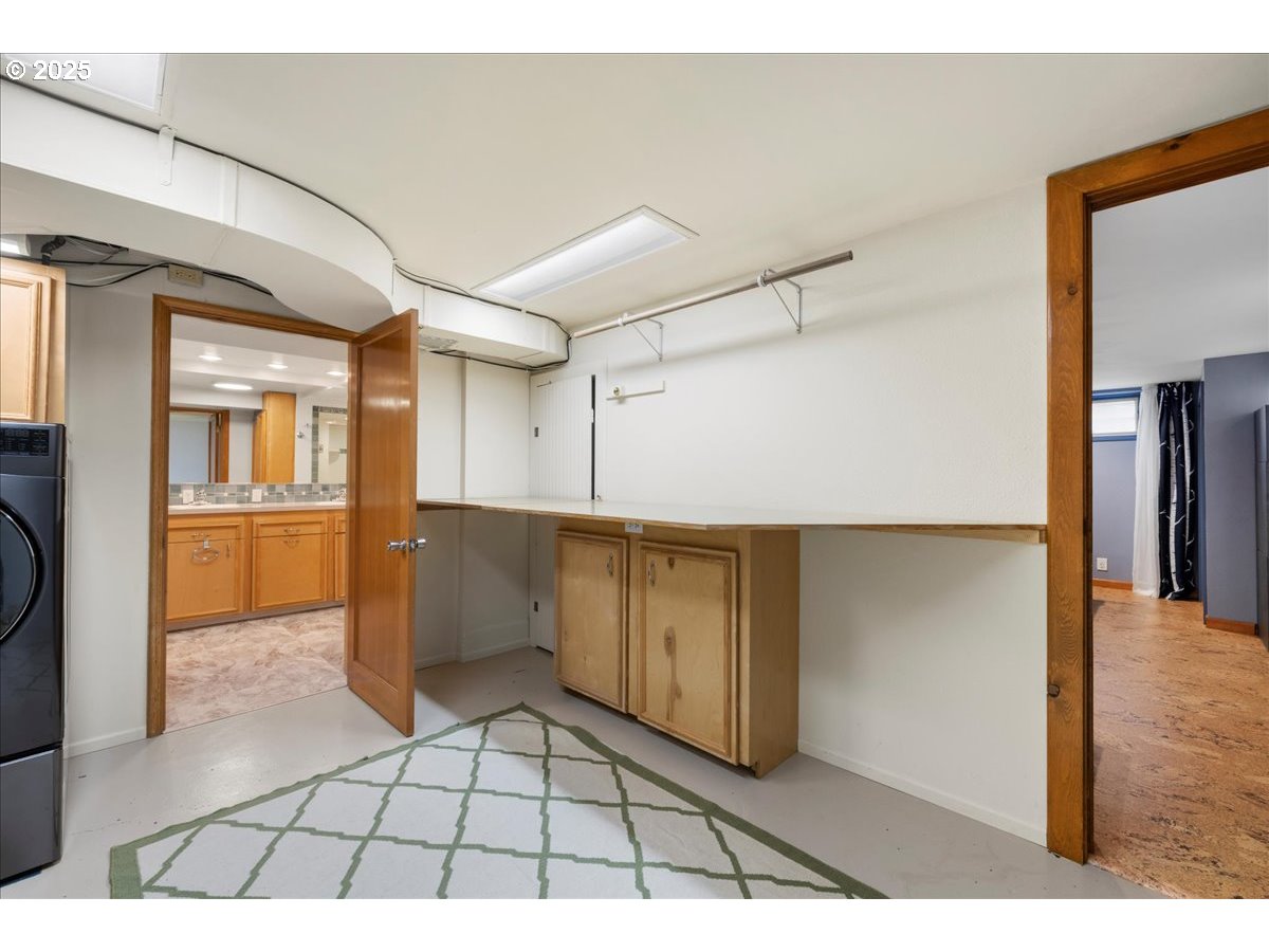 101 SE 65TH AVE
