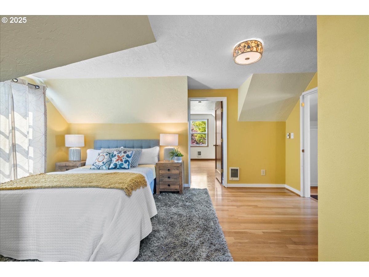 101 SE 65TH AVE