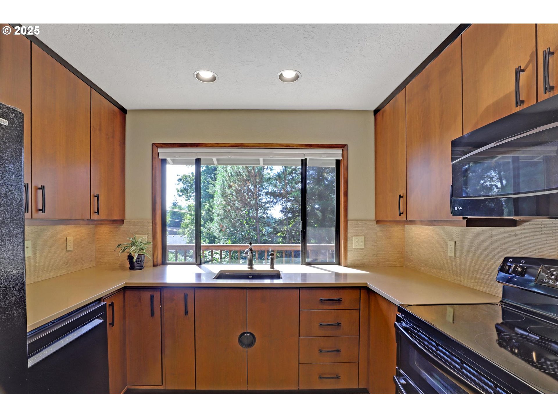 775 SW 84TH CT