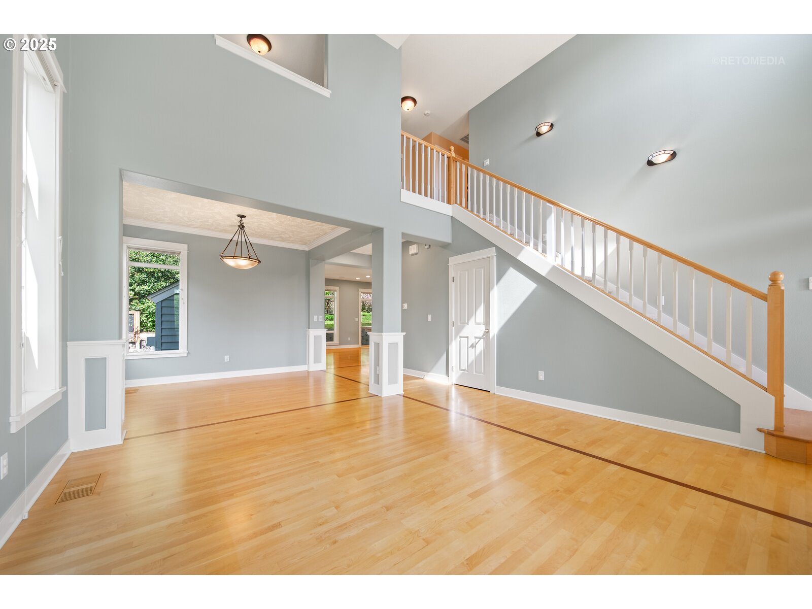 15675 SW BEVERLY BEACH CT