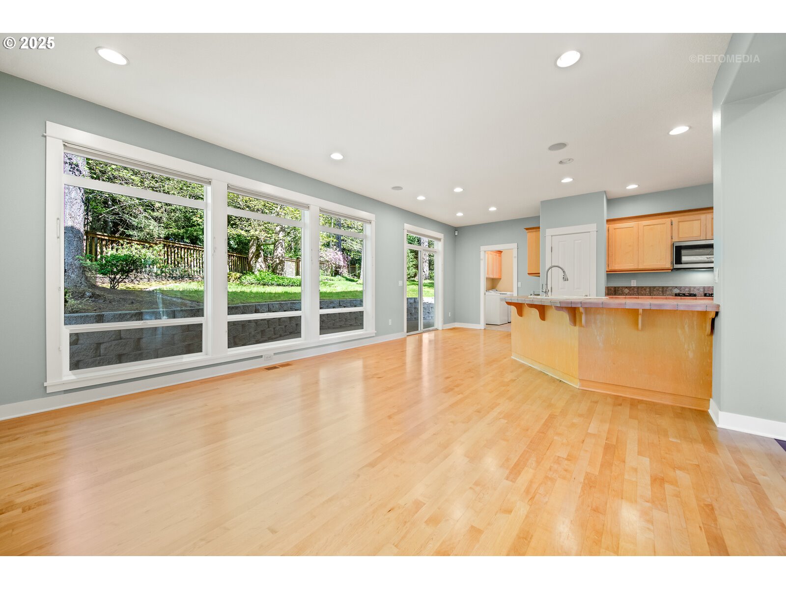15675 SW BEVERLY BEACH CT