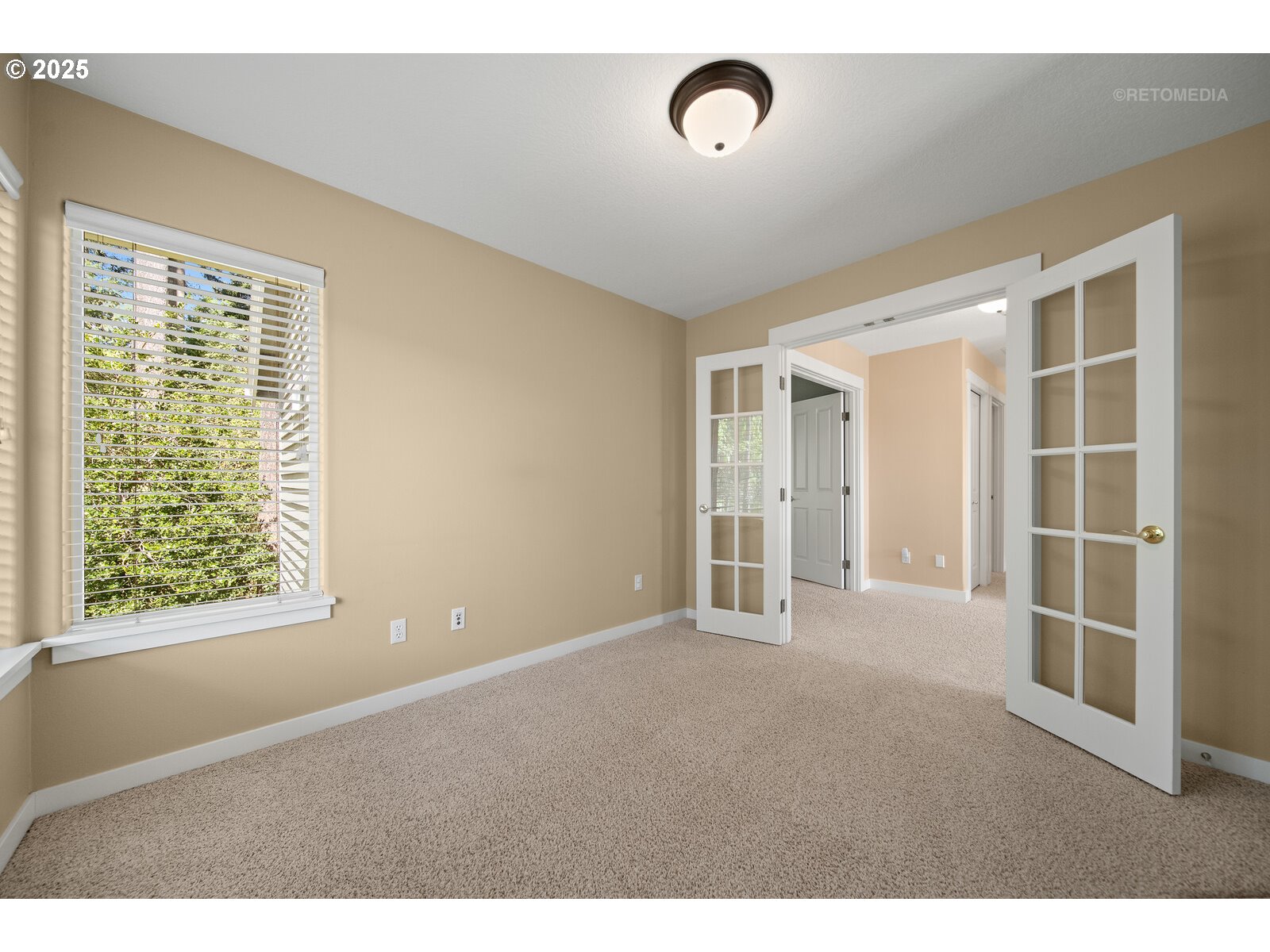 15675 SW BEVERLY BEACH CT