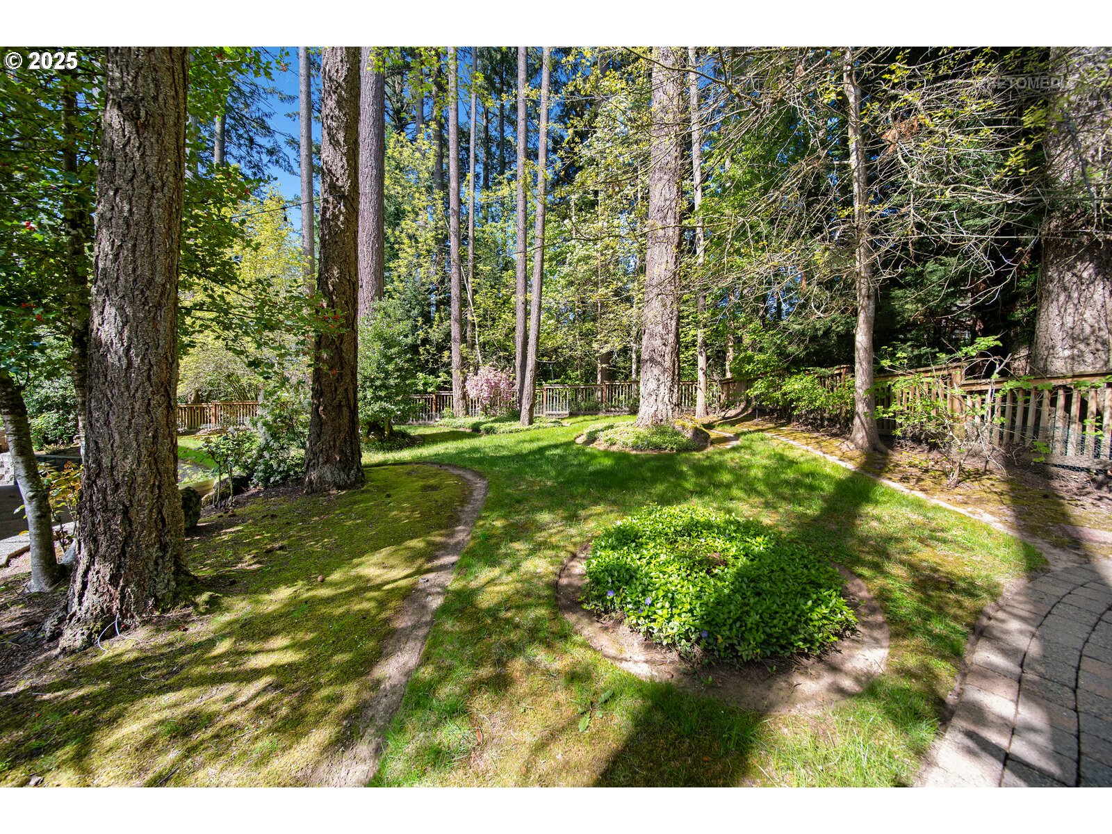 15675 SW BEVERLY BEACH CT