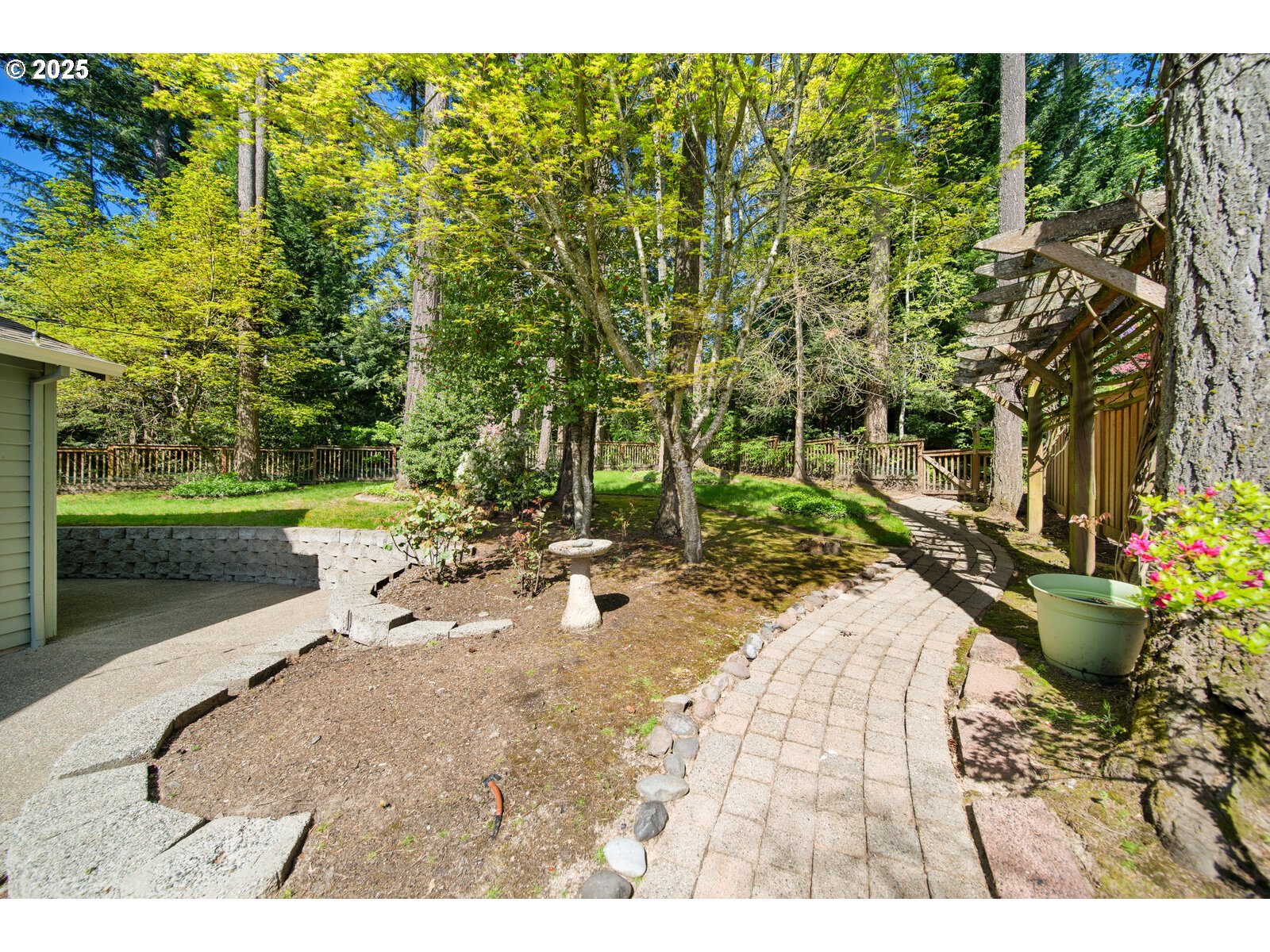 15675 SW BEVERLY BEACH CT