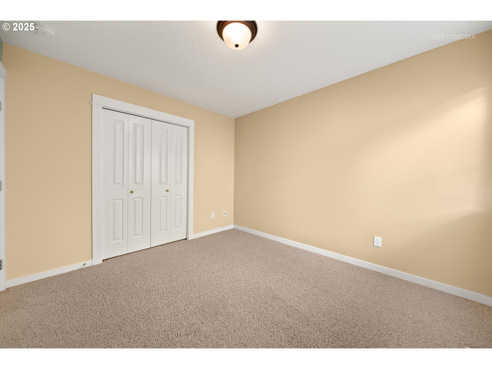 15675 SW BEVERLY BEACH CT