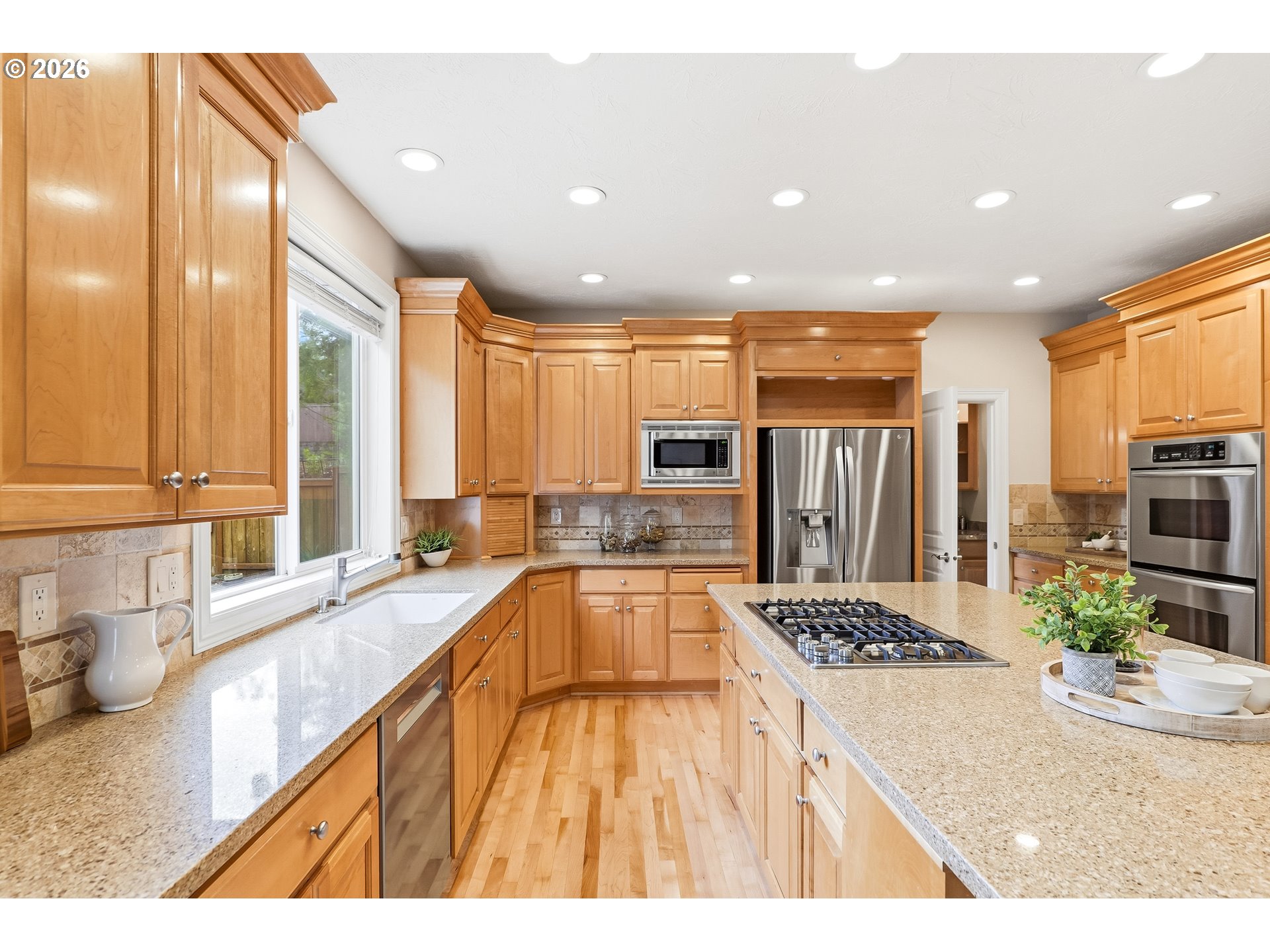 12083 NW BLACKHAWK DR