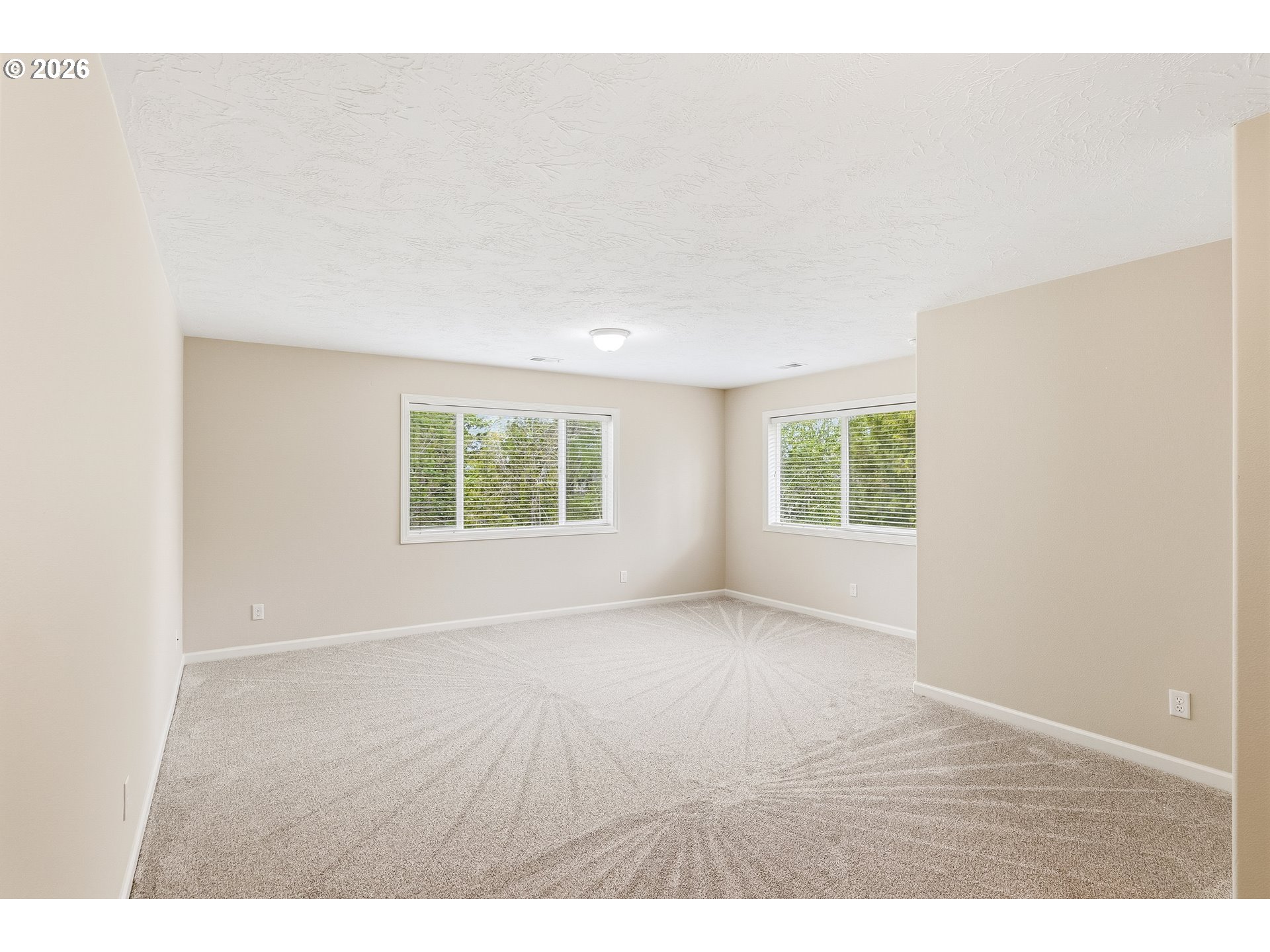 12083 NW BLACKHAWK DR
