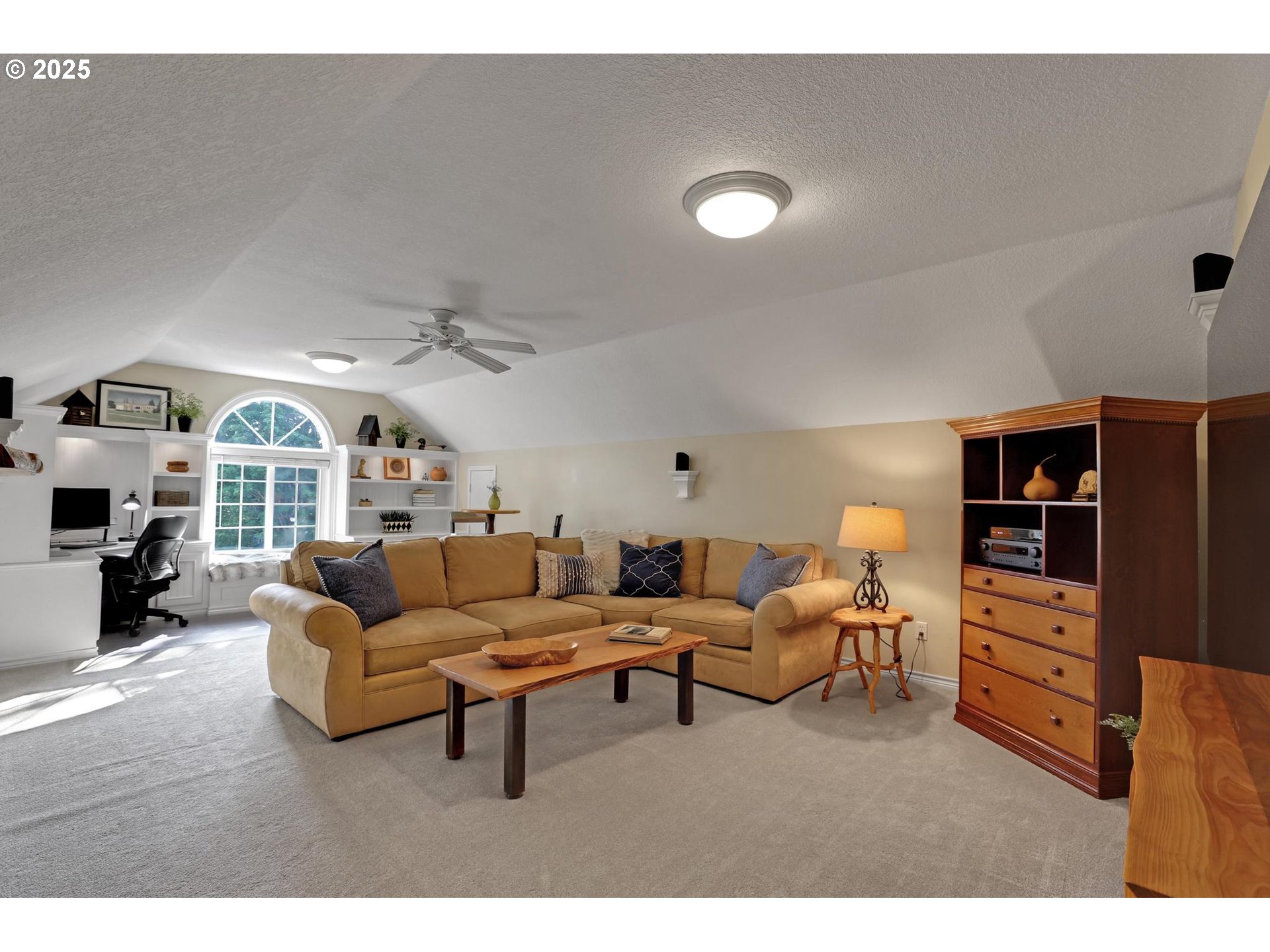 17719 NW LONE ROCK DR