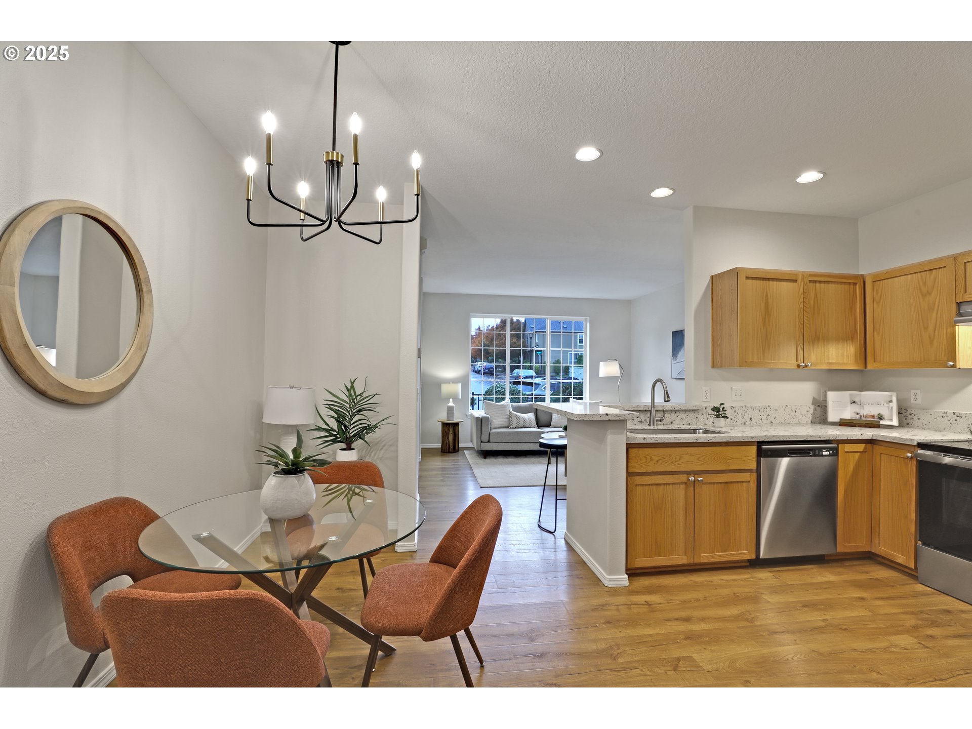 2453 NW ROGUE VALLEY TER