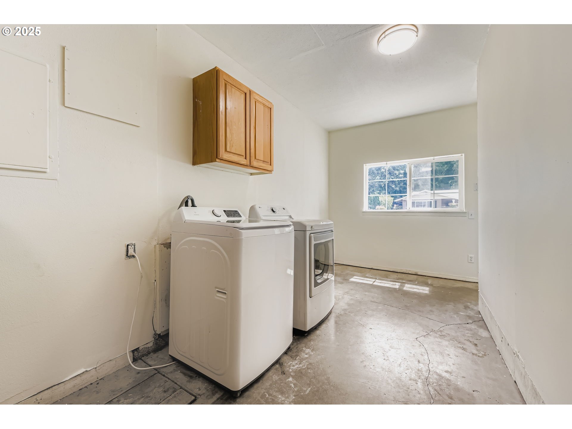 8755 SW PINEBROOK ST