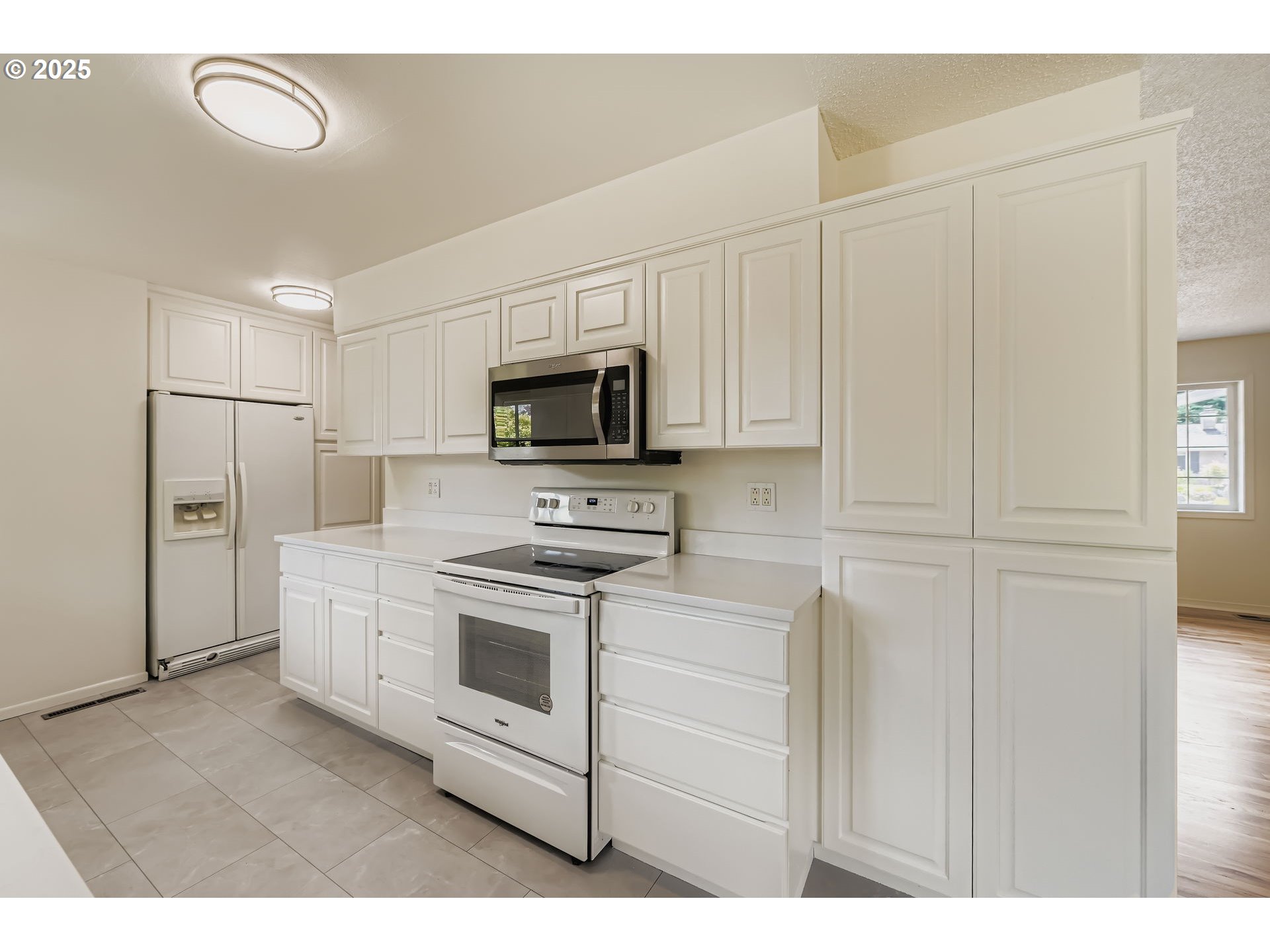 8755 SW PINEBROOK ST