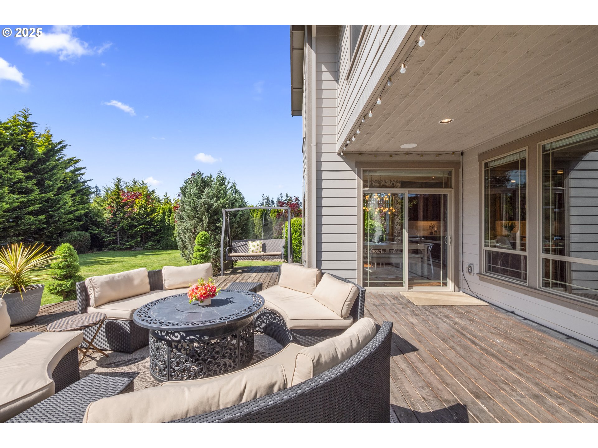 977 MARYLHURST CIR