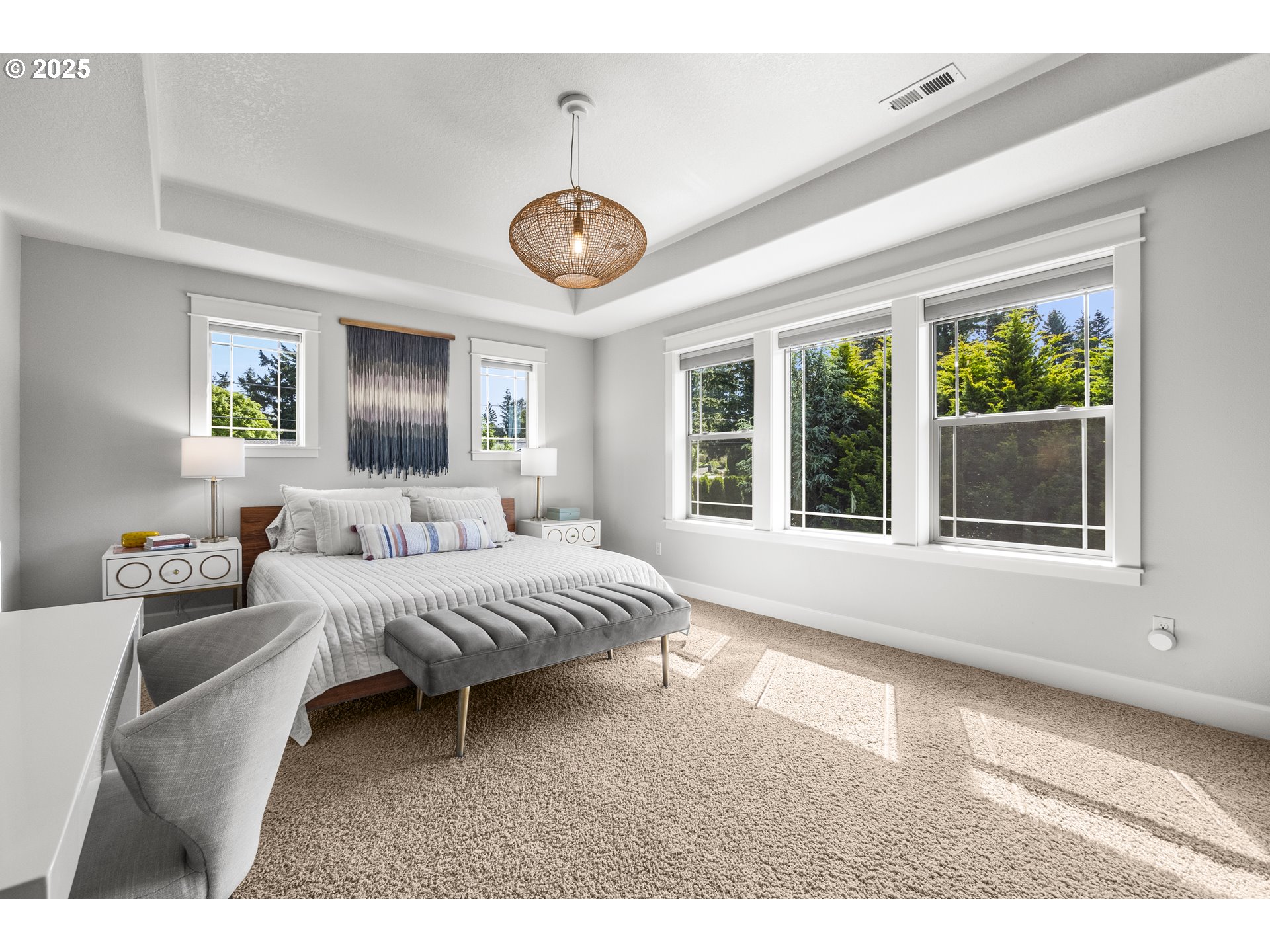 977 MARYLHURST CIR