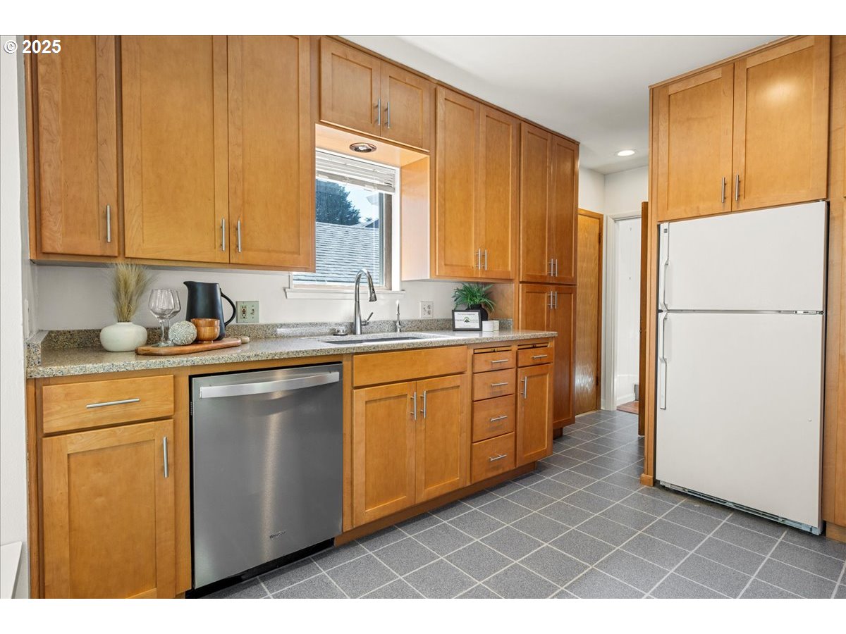 5903 SW OLD SCHOLLS FERRY RD