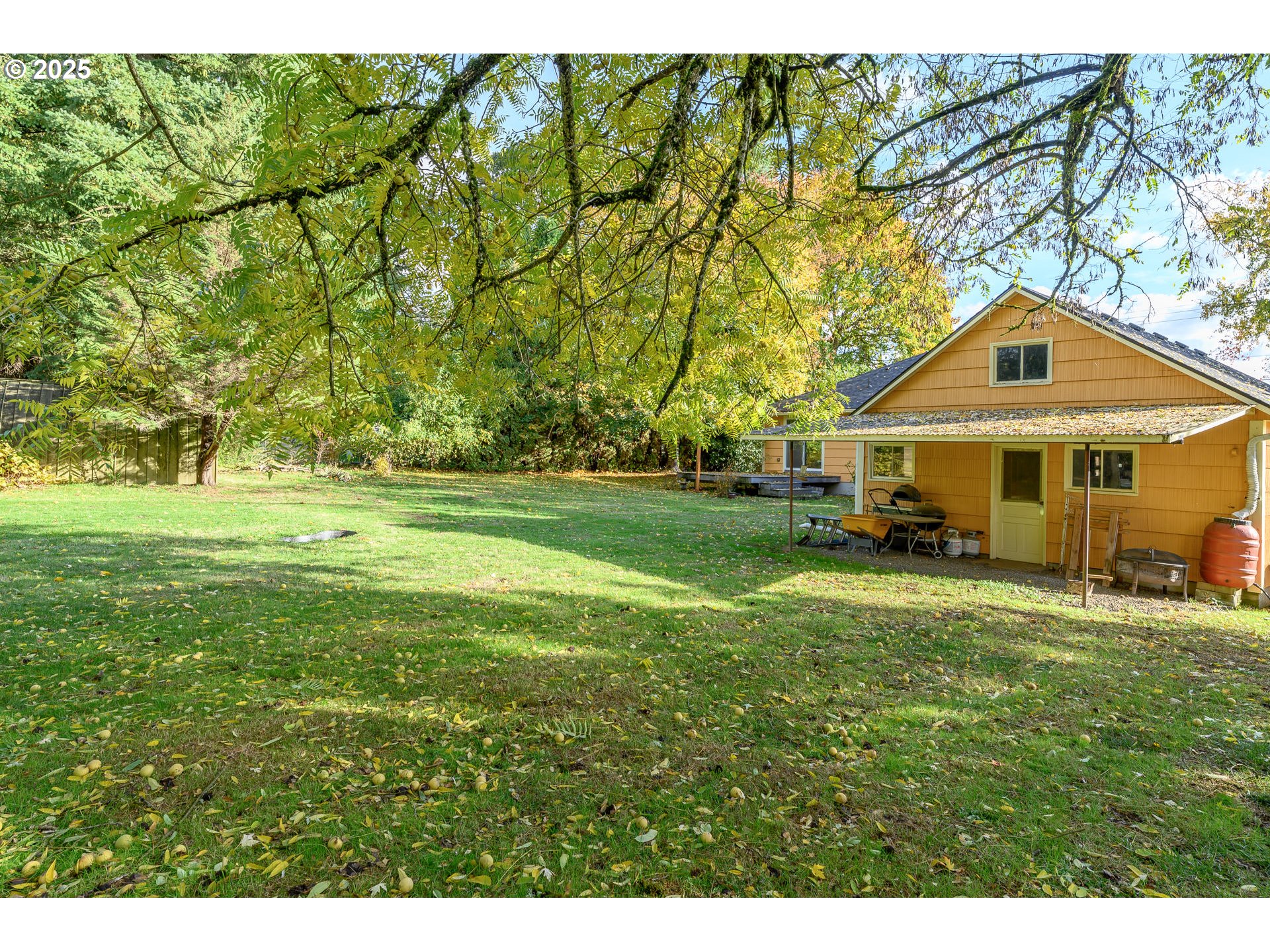 8030 NW MEADOW LAKE RD
