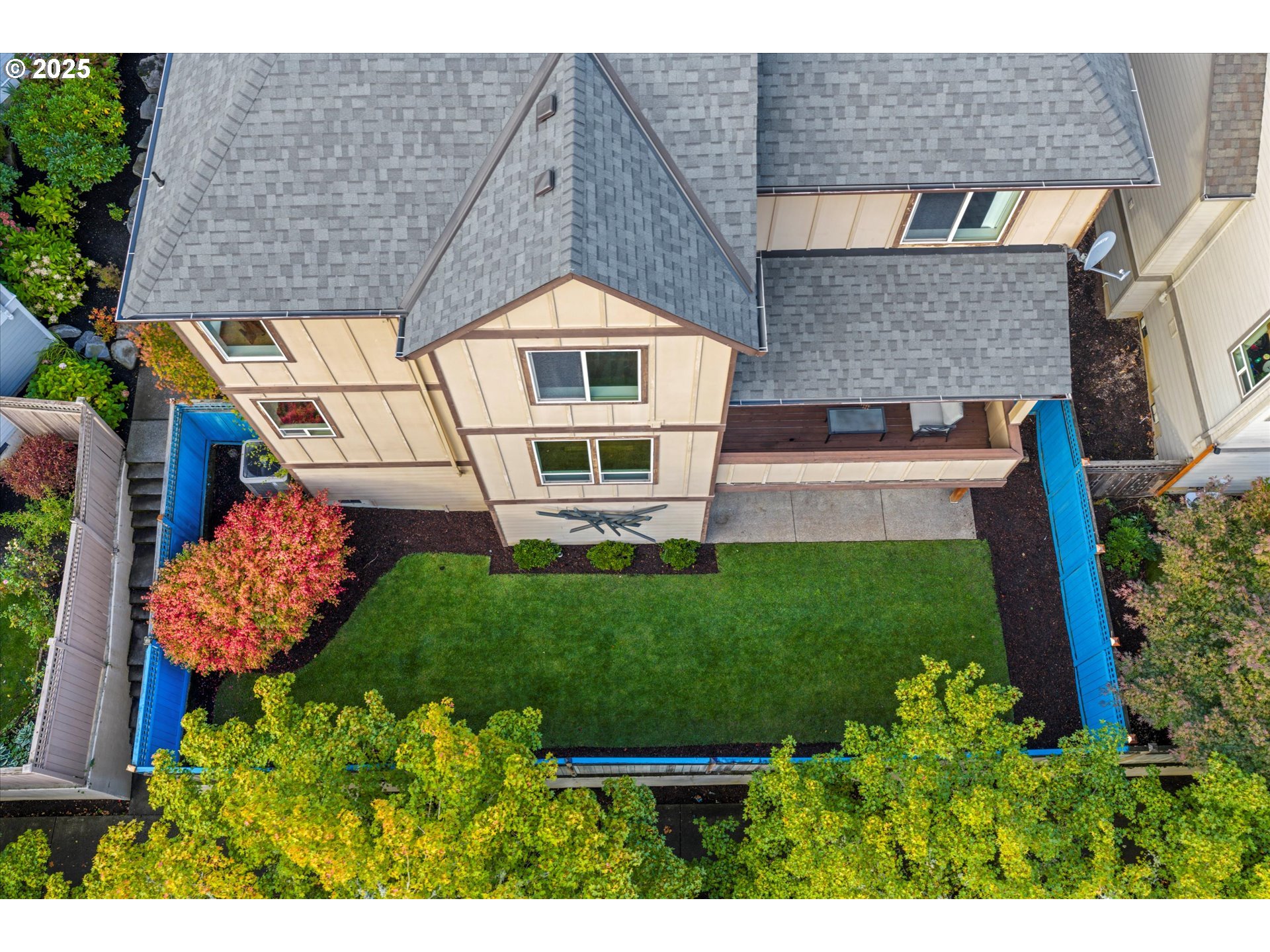 11102 NW CRYSTAL CREEK LN