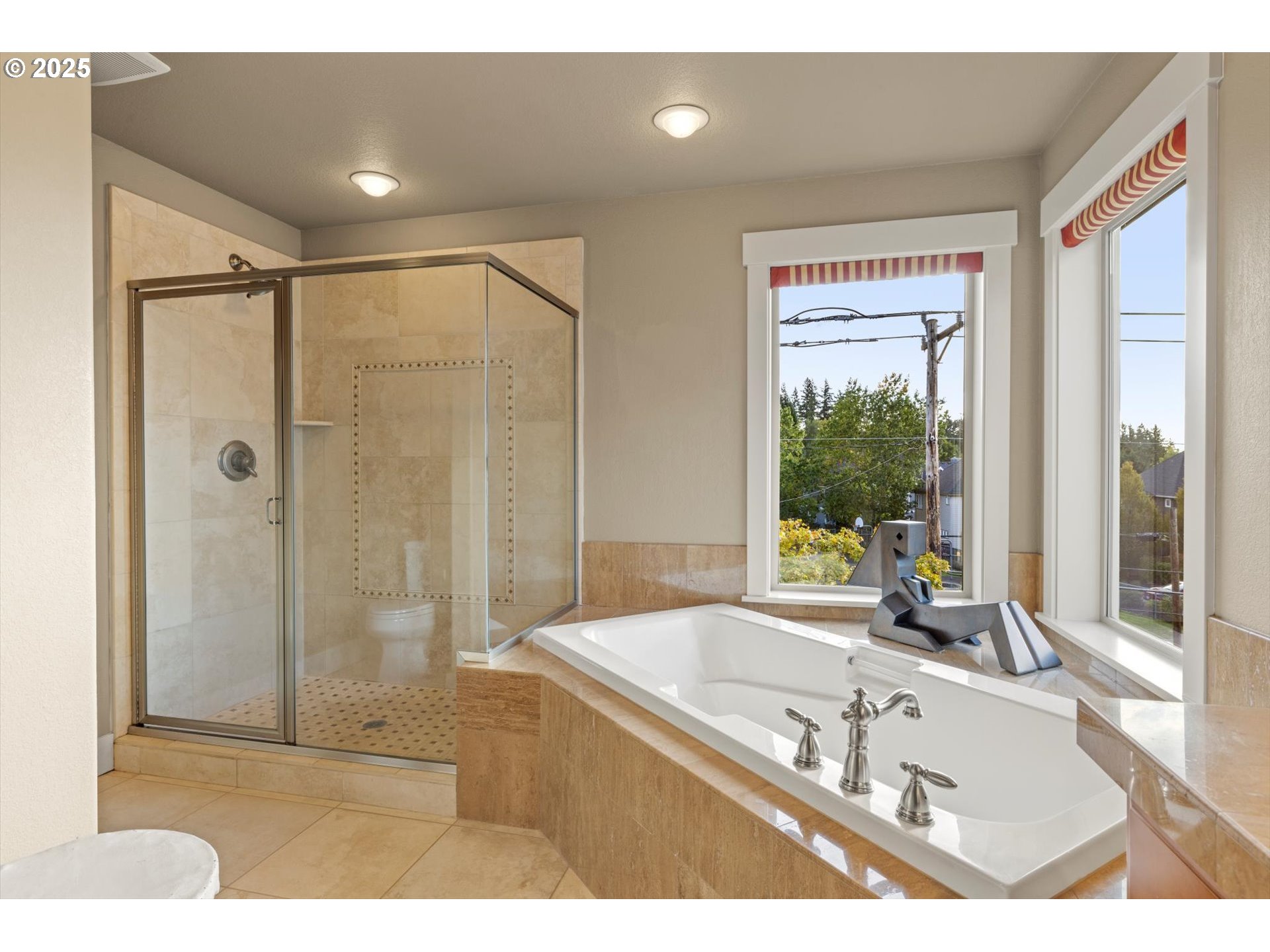 11102 NW CRYSTAL CREEK LN