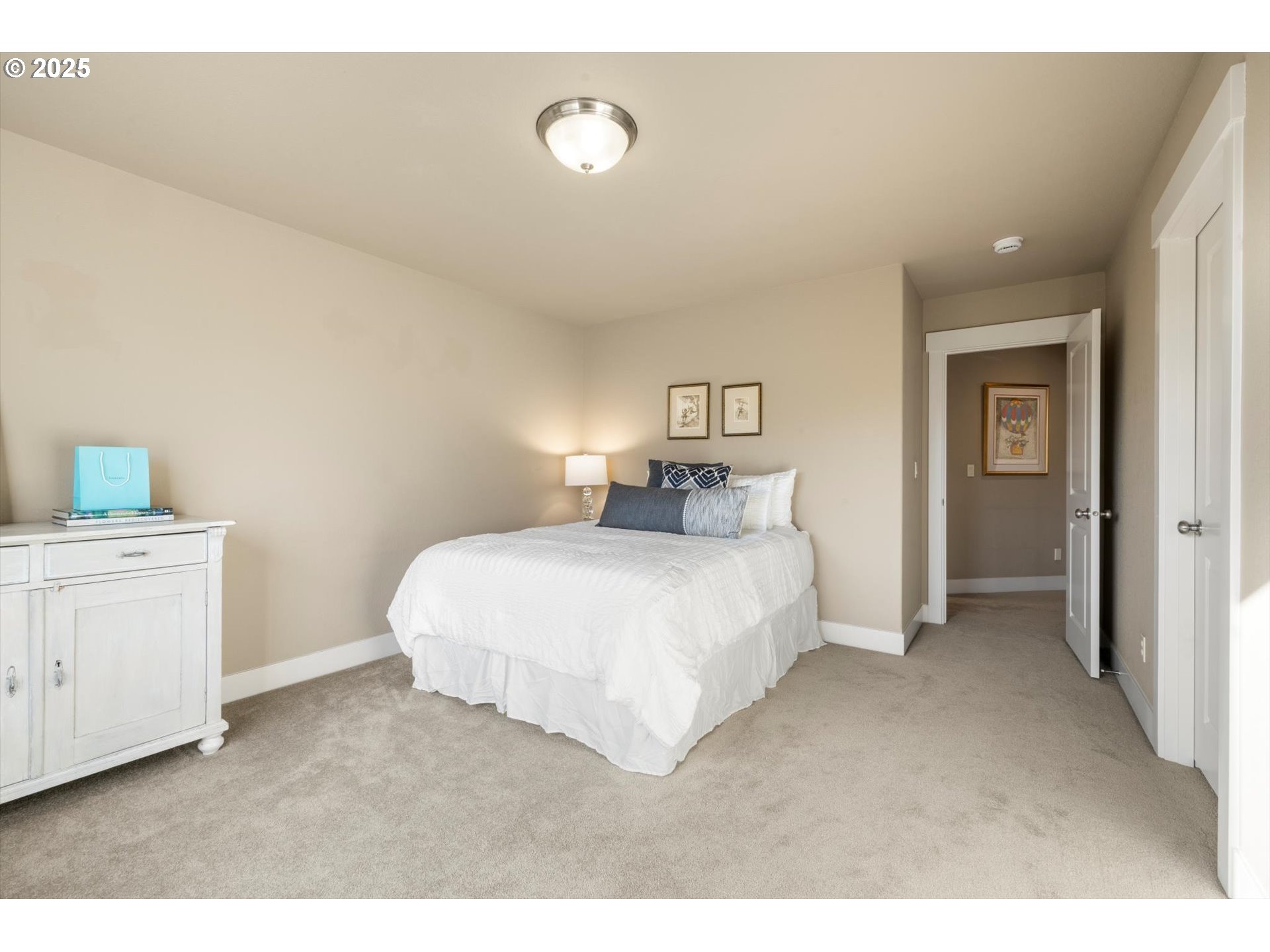 11102 NW CRYSTAL CREEK LN
