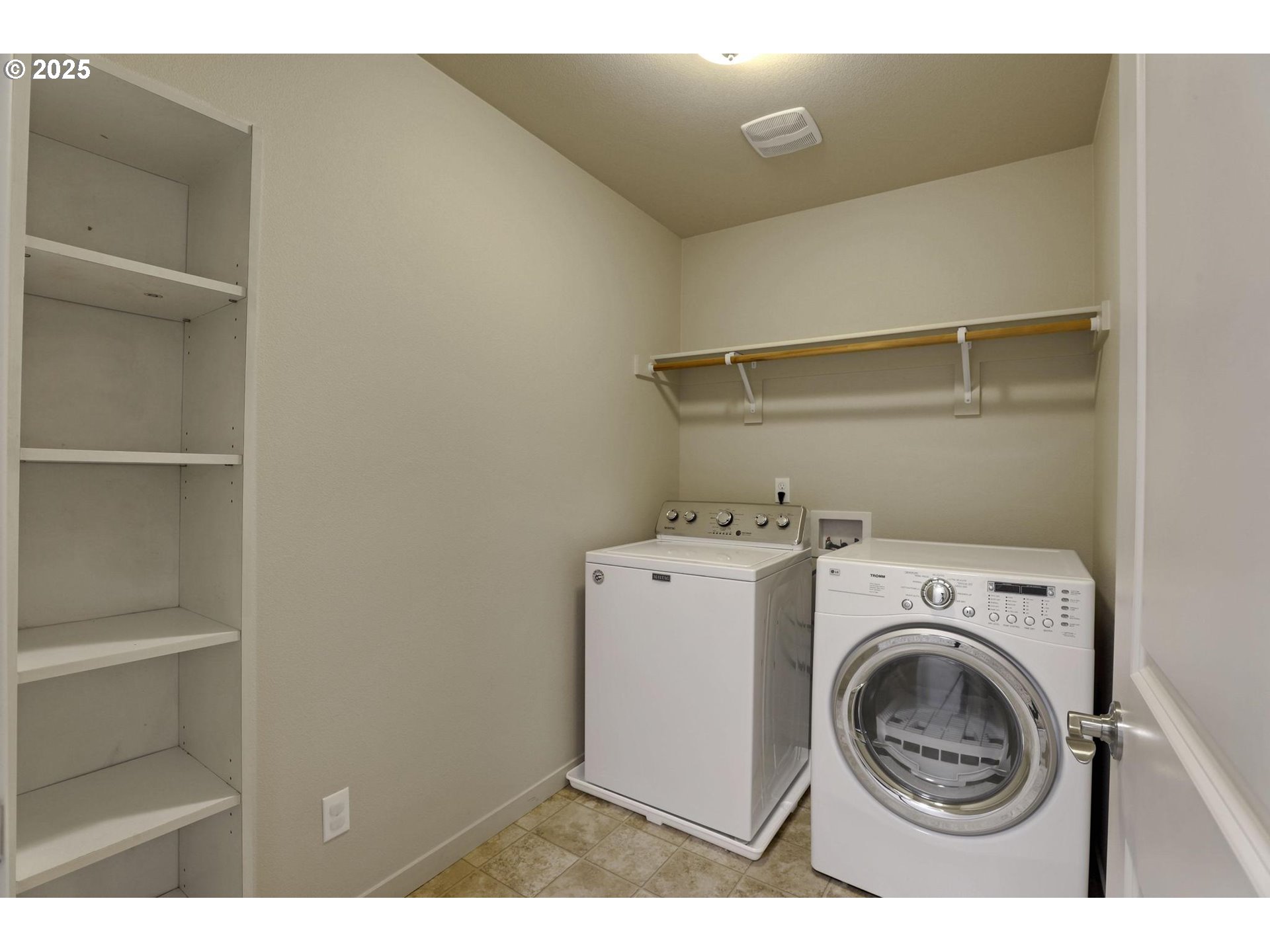 244 NW 117TH LOOP