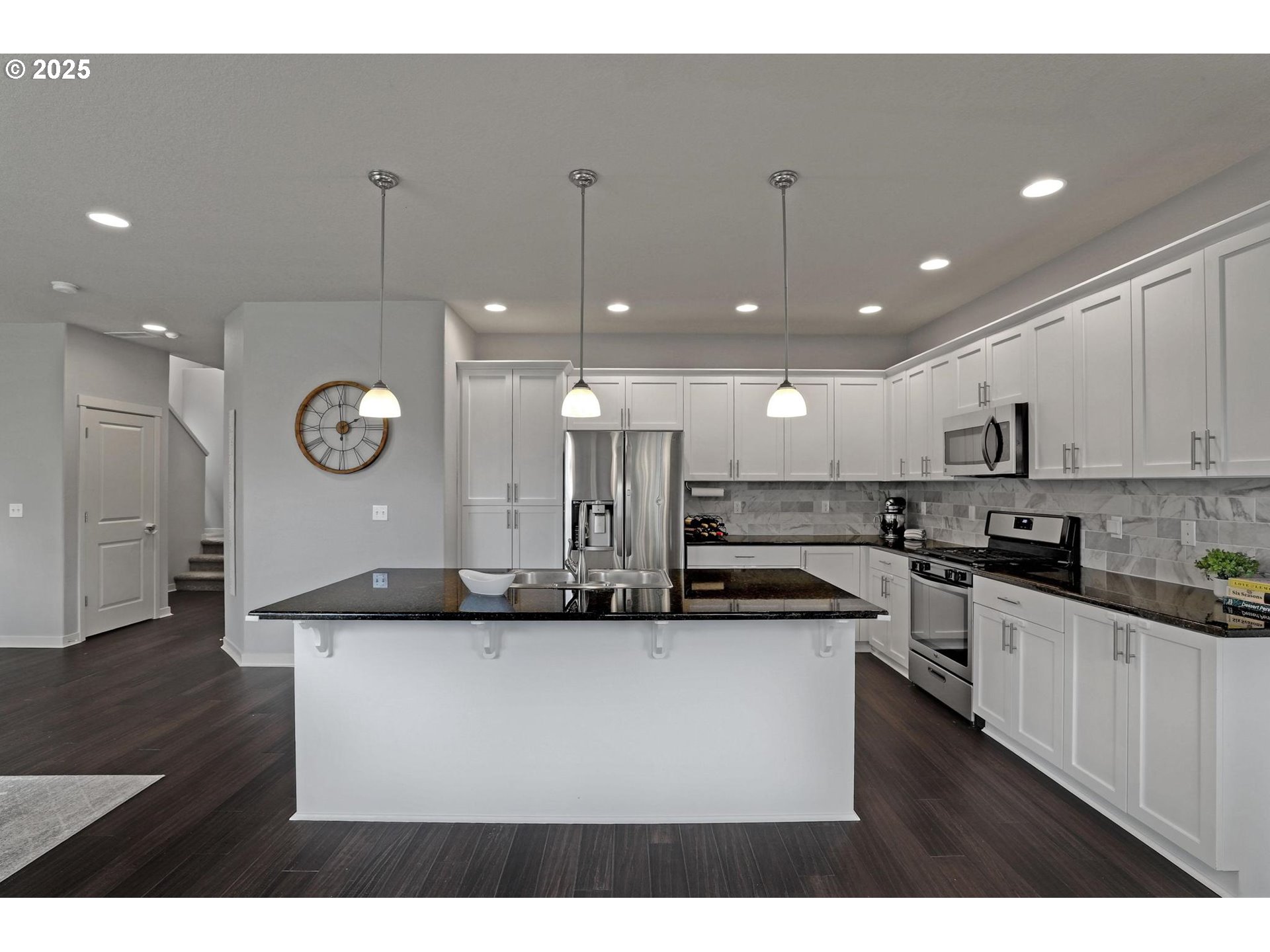 244 NW 117TH LOOP