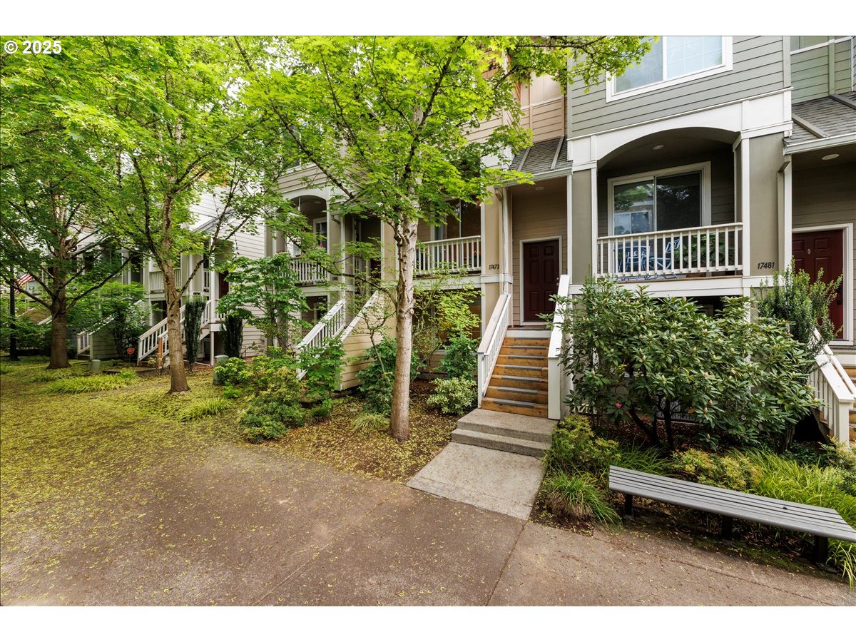 17473 SW OCTOBER CT