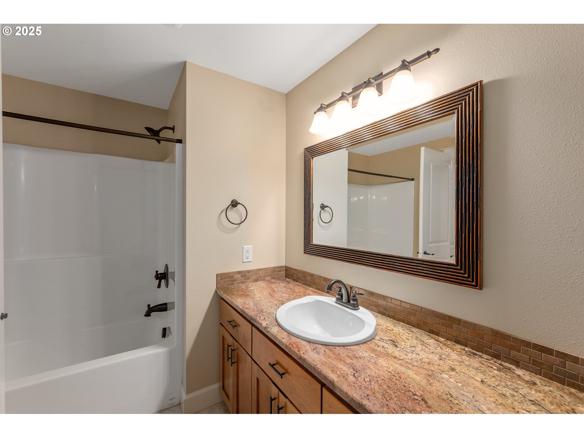 1120 NW BAKER CREEK RD, McMinnville