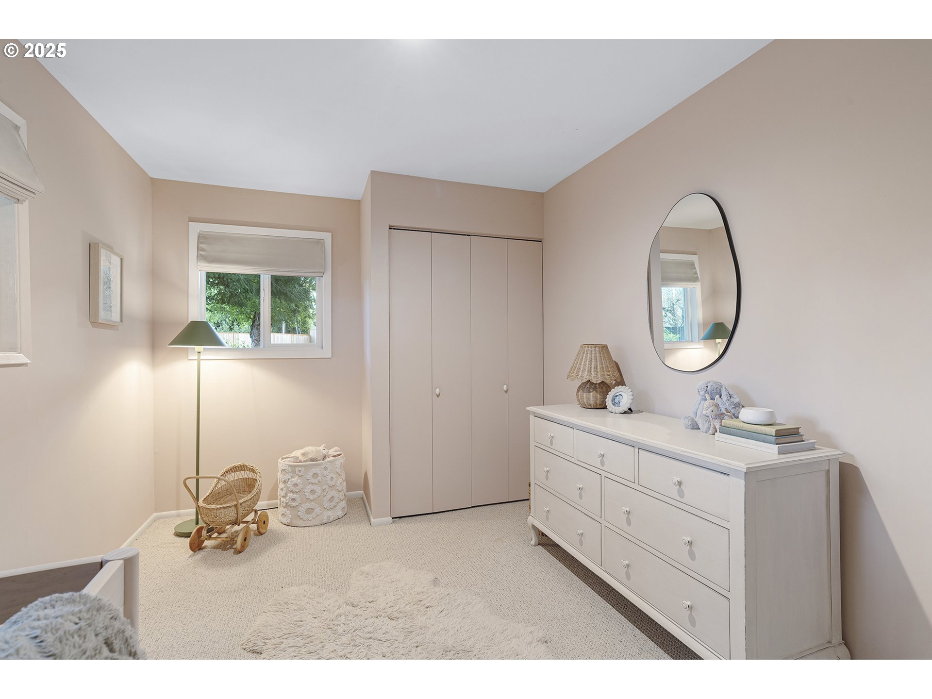 2060 SW KNOLLCREST DR