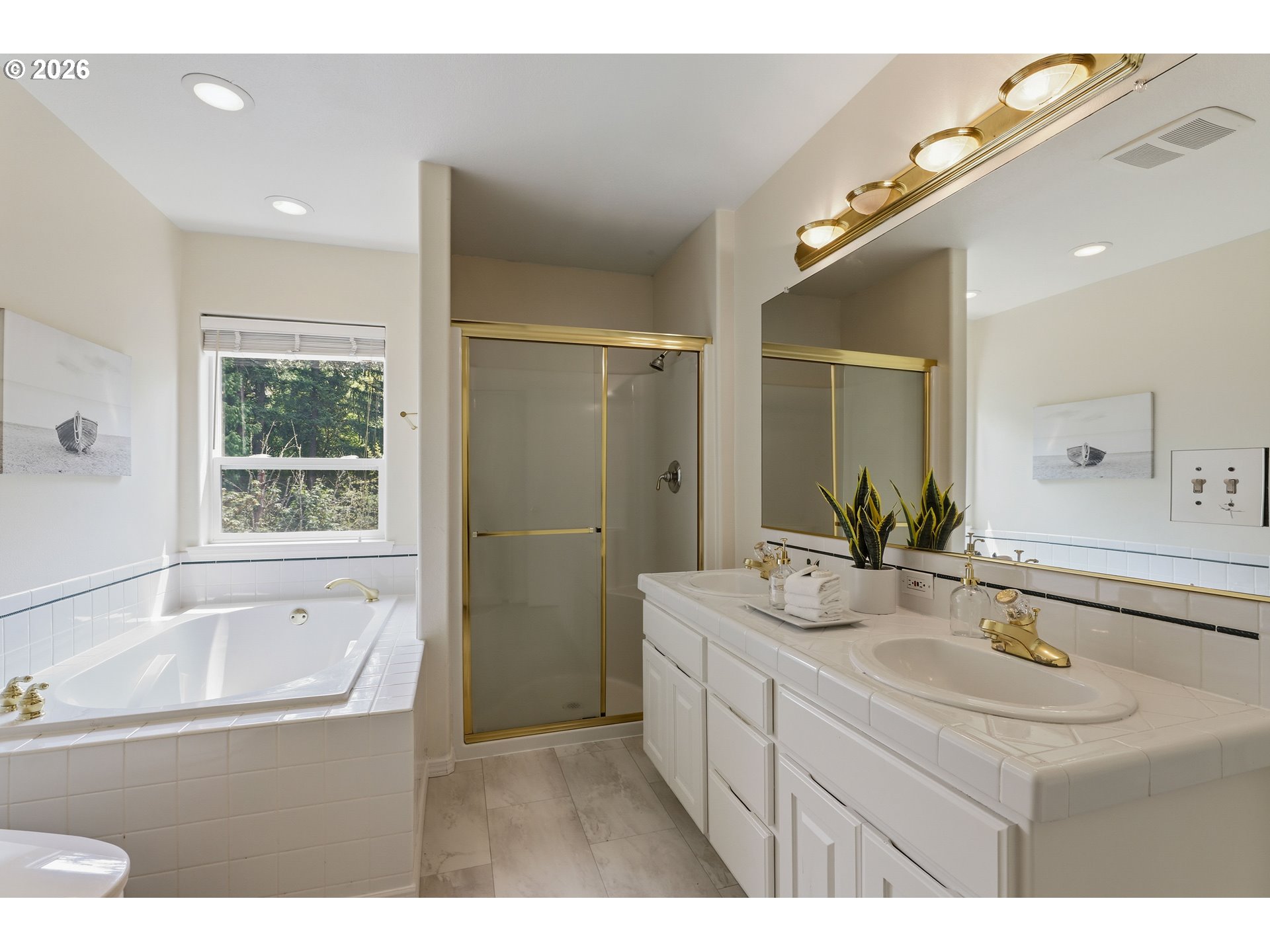 9592 NW ARBORVIEW DR