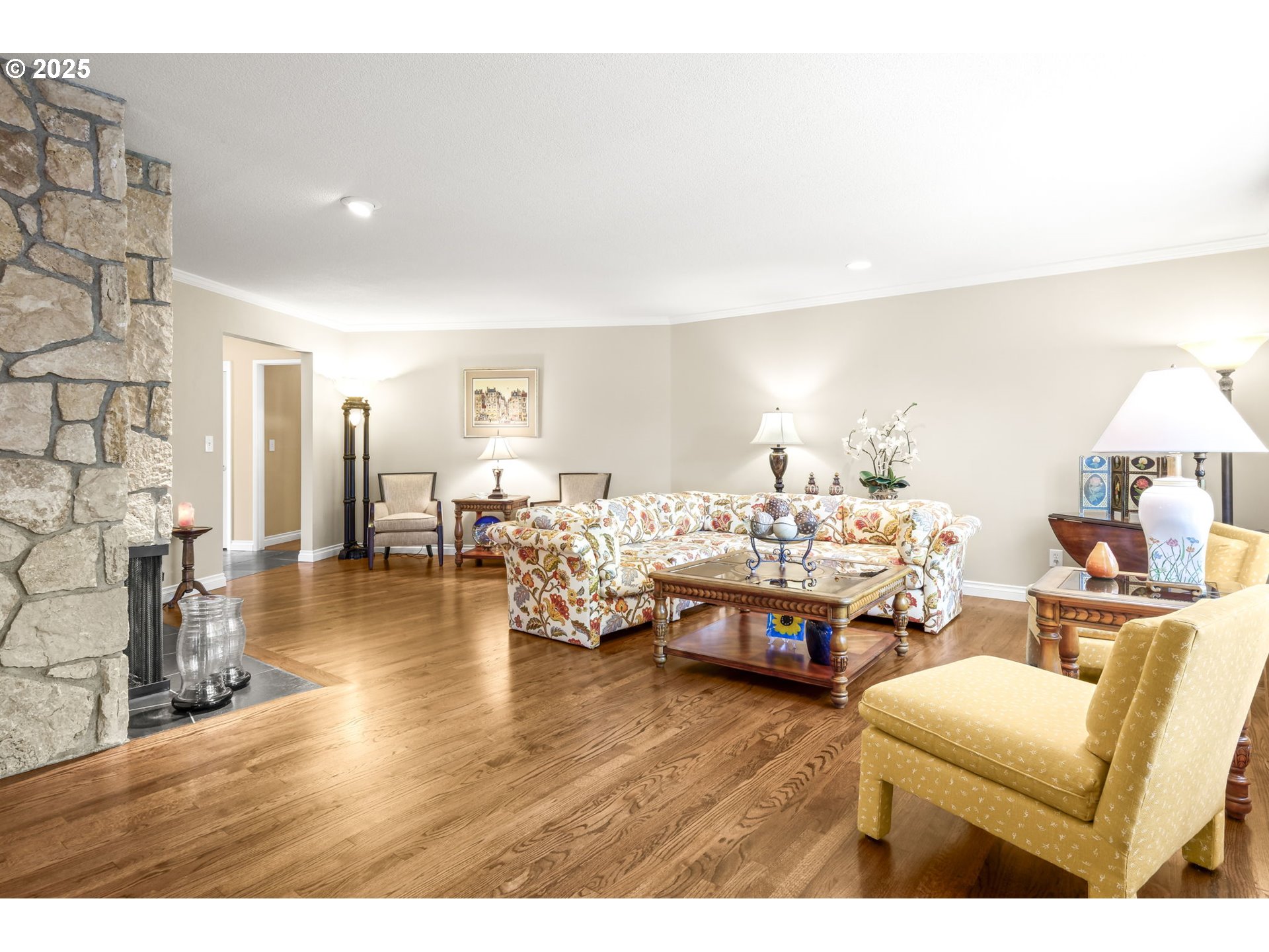 11260 SW FOOTHILL DR