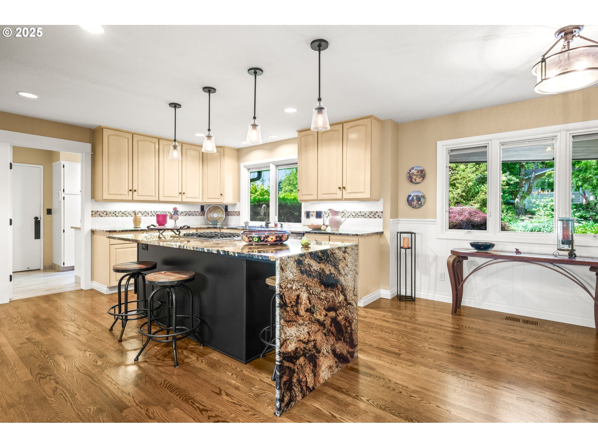 11260 SW FOOTHILL DR