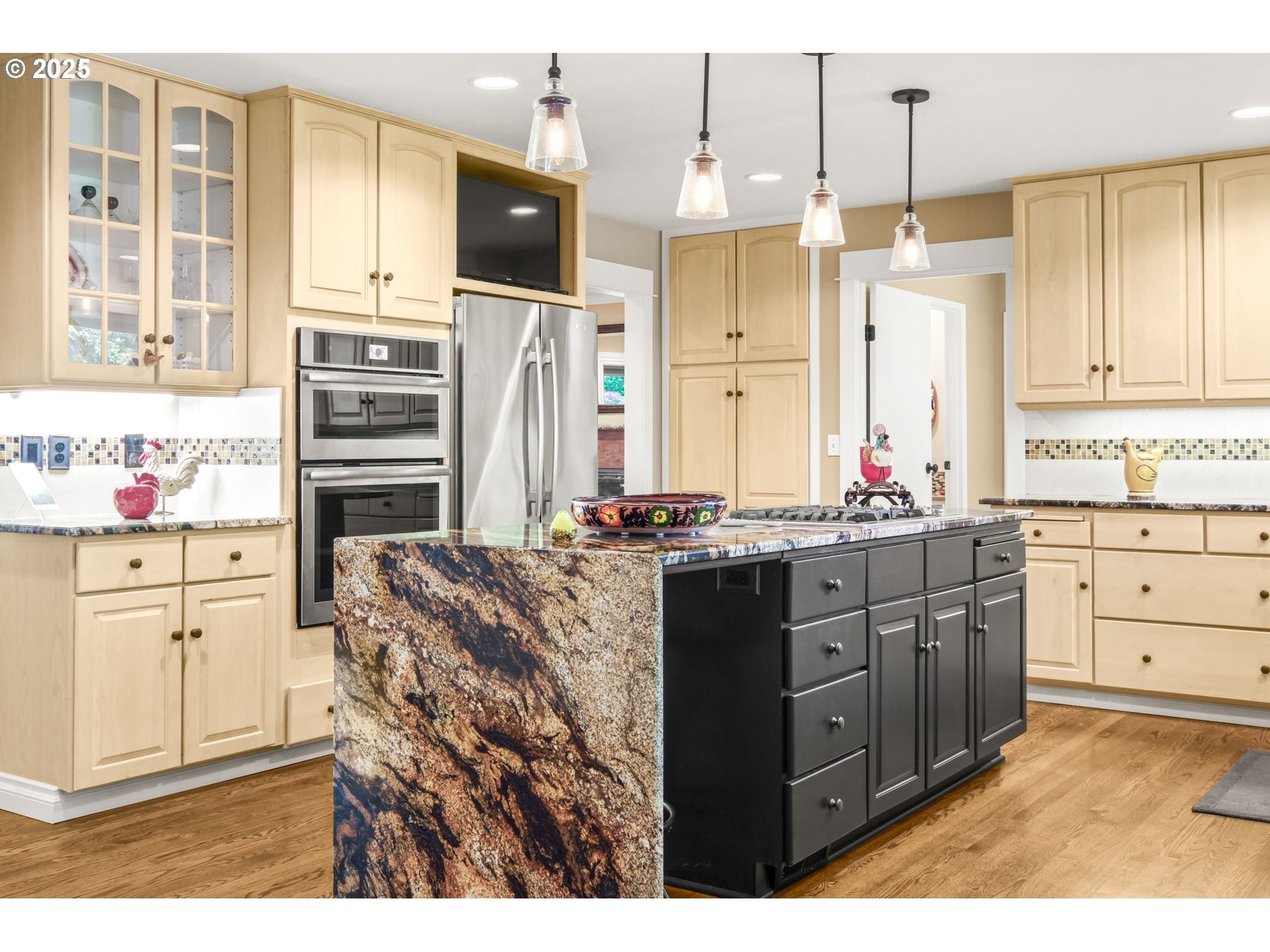 11260 SW FOOTHILL DR