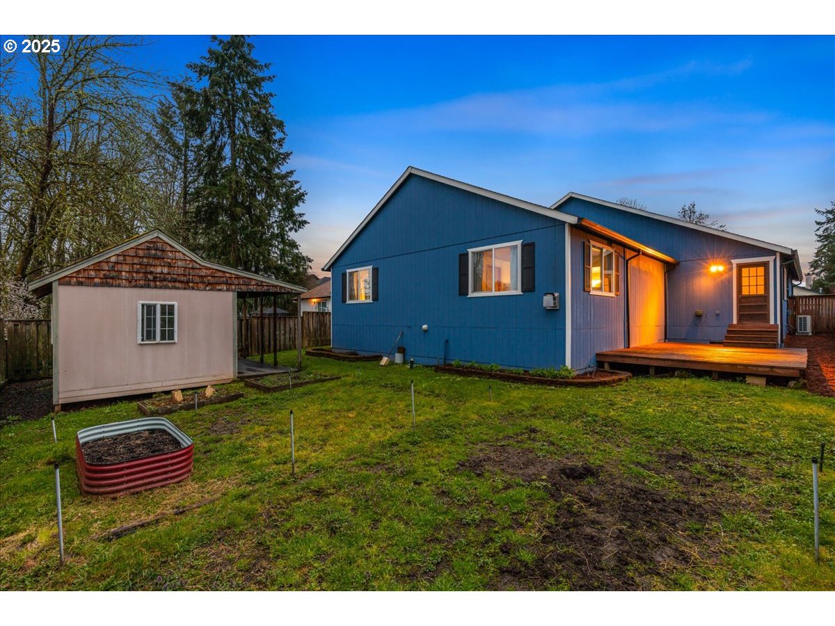 265 NW ANGELA LN
