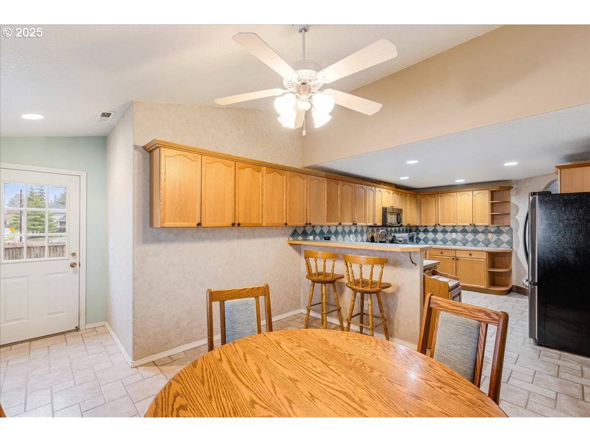 265 NW ANGELA LN
