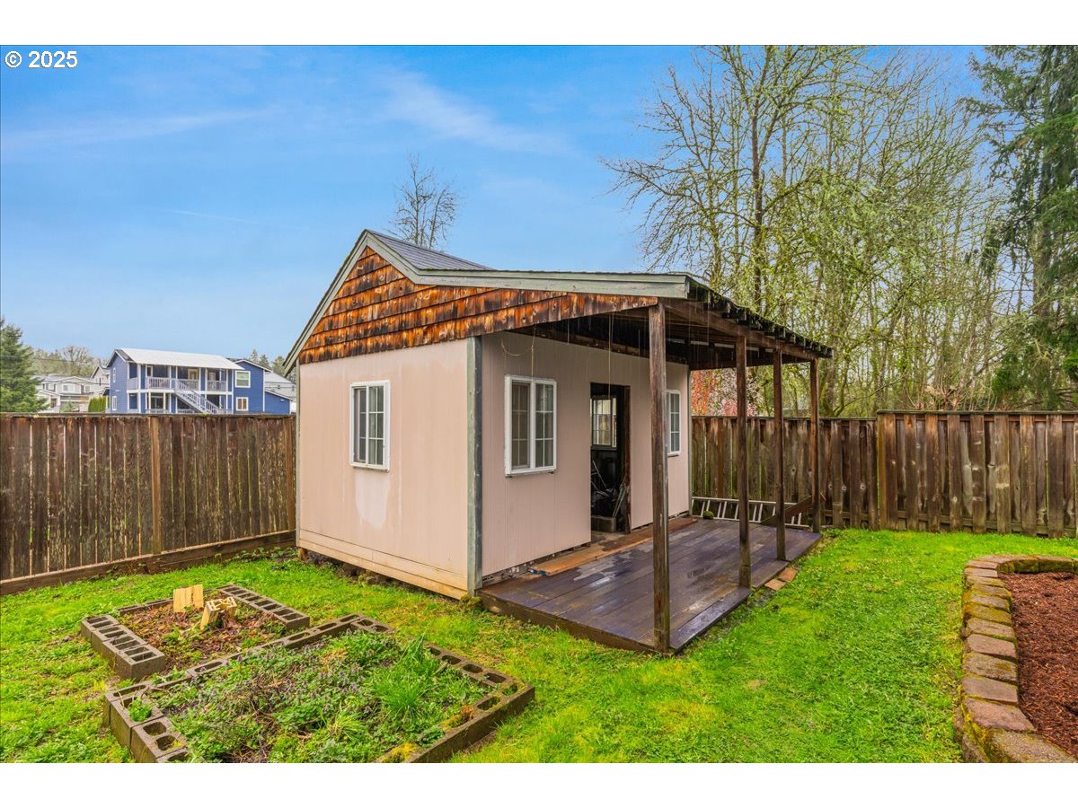 265 NW ANGELA LN