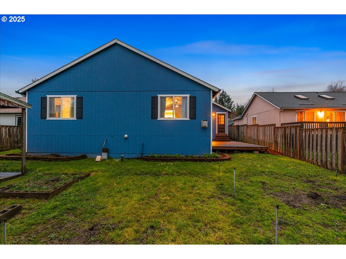 265 NW ANGELA LN