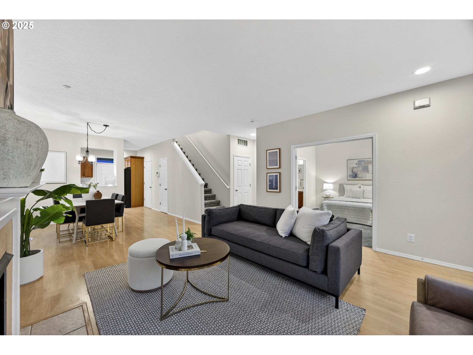 5658 NE ORENCO GARDENS DR