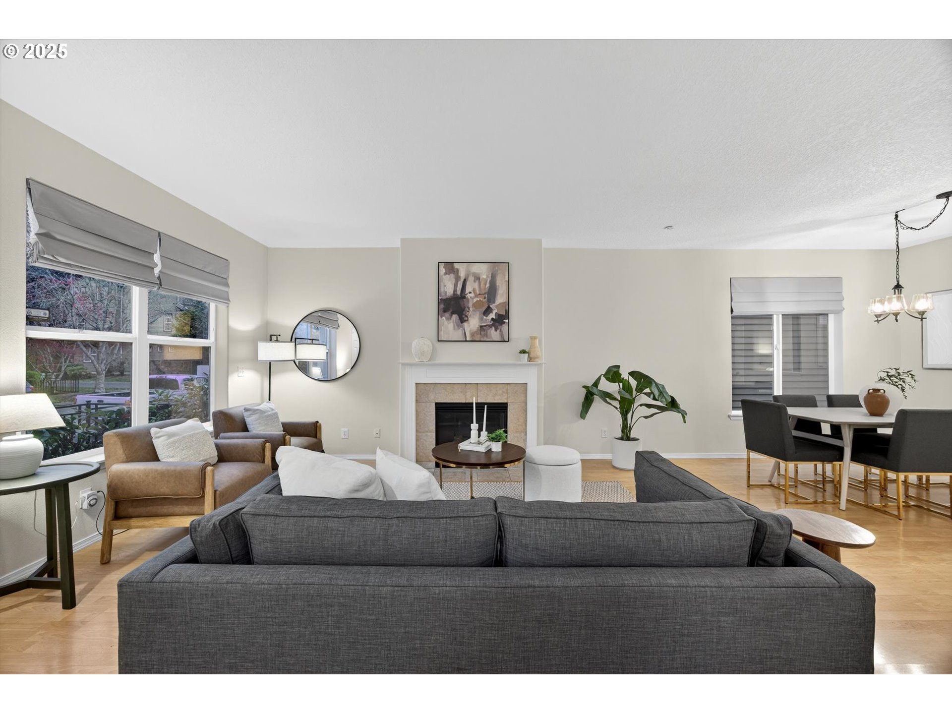 5658 NE ORENCO GARDENS DR