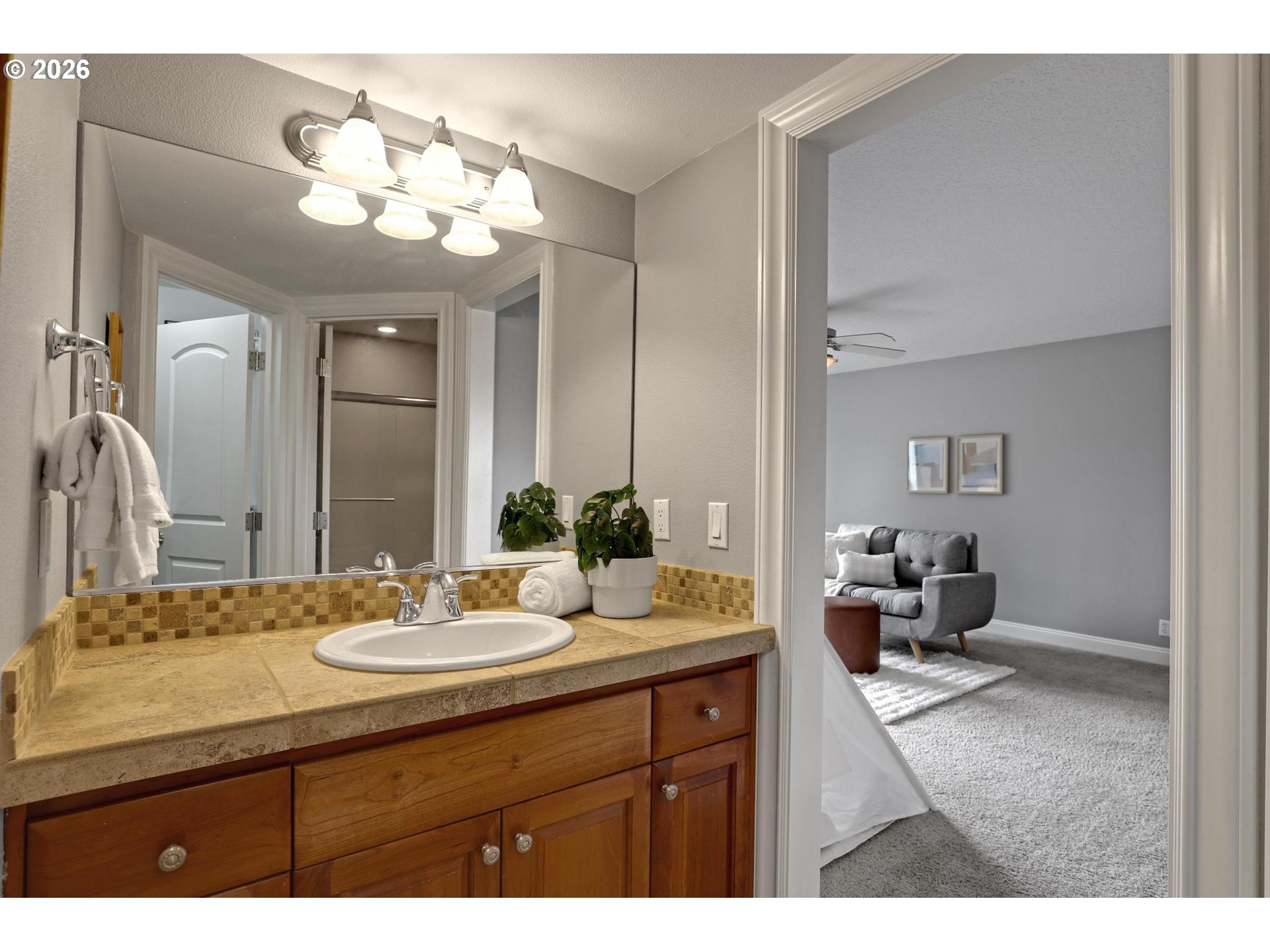 14564 NW OAK SHADOW CT